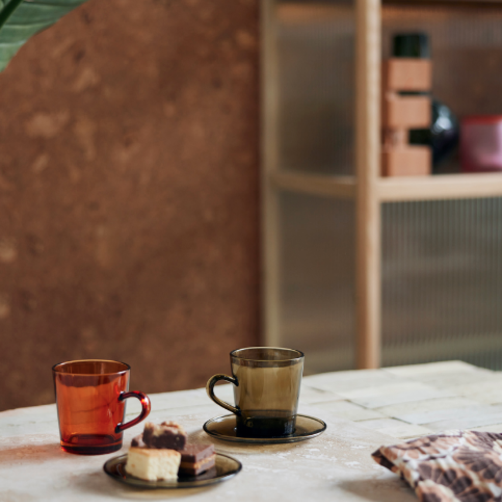 HKLIVING HKLIVING - 70's  Schoteltje glas mud brown per stuk AGL4504