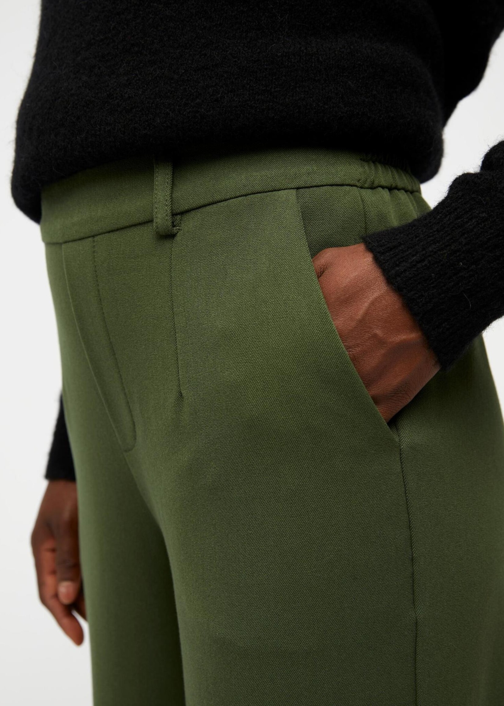 OBJECT OBJECT - Wide pant NOOS Lisa duffel bag / groen