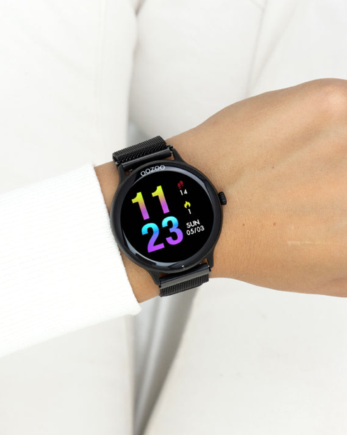 OOZOO OOZOO - Smartwatch zwart met metalen zwarte mesh band Q00139