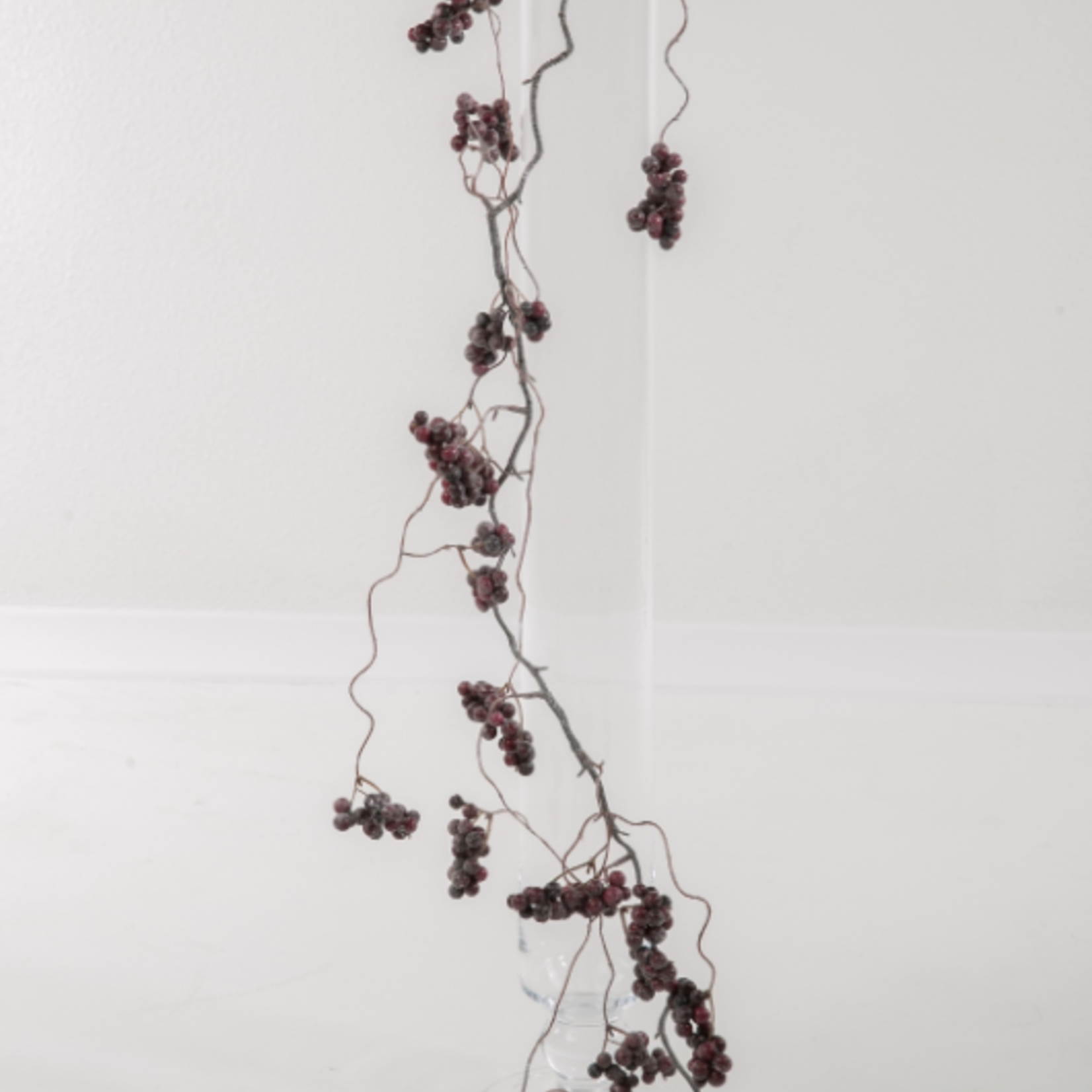 -- C&G - Frosted snow berry garland 110cm