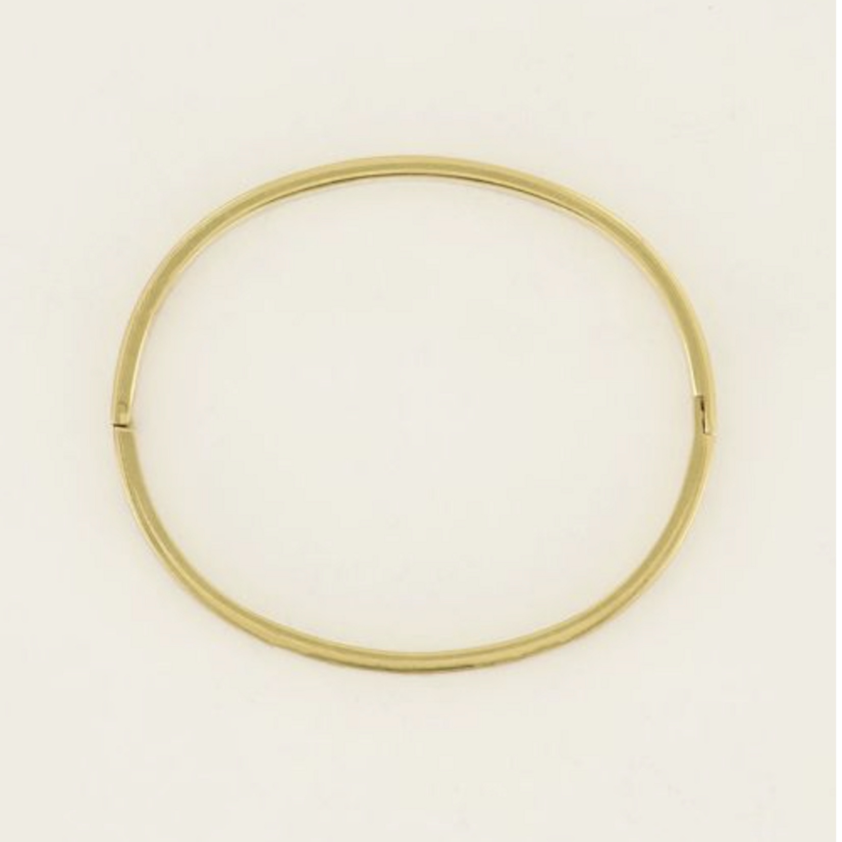 MY JEWELLERY MY JEWELLERY - Bangle met gegraveerde hartjes goud