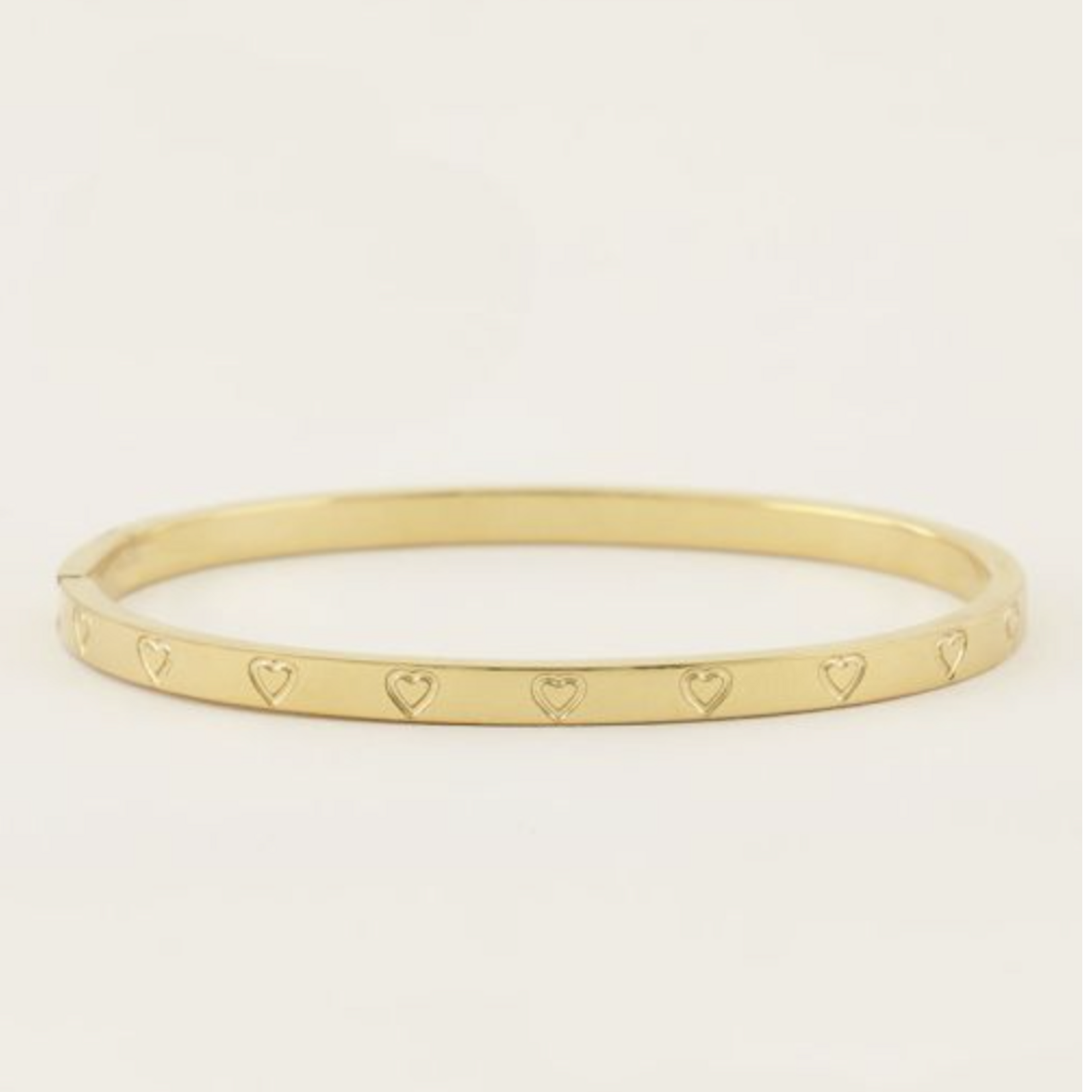 MY JEWELLERY MY JEWELLERY - Bangle met gegraveerde hartjes goud