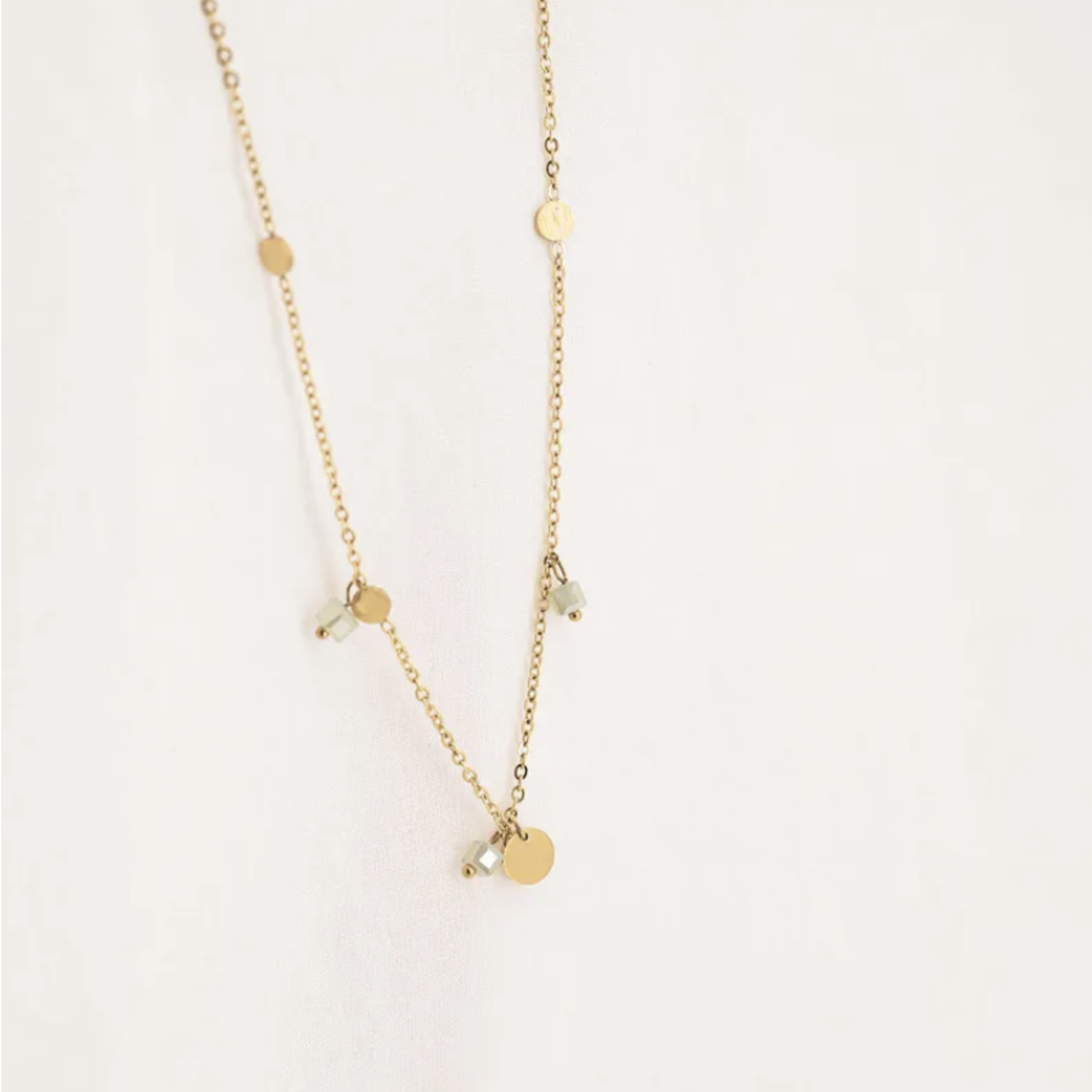 ZUSSS ZUSSS - Ketting met rondjes saliegroen/goud