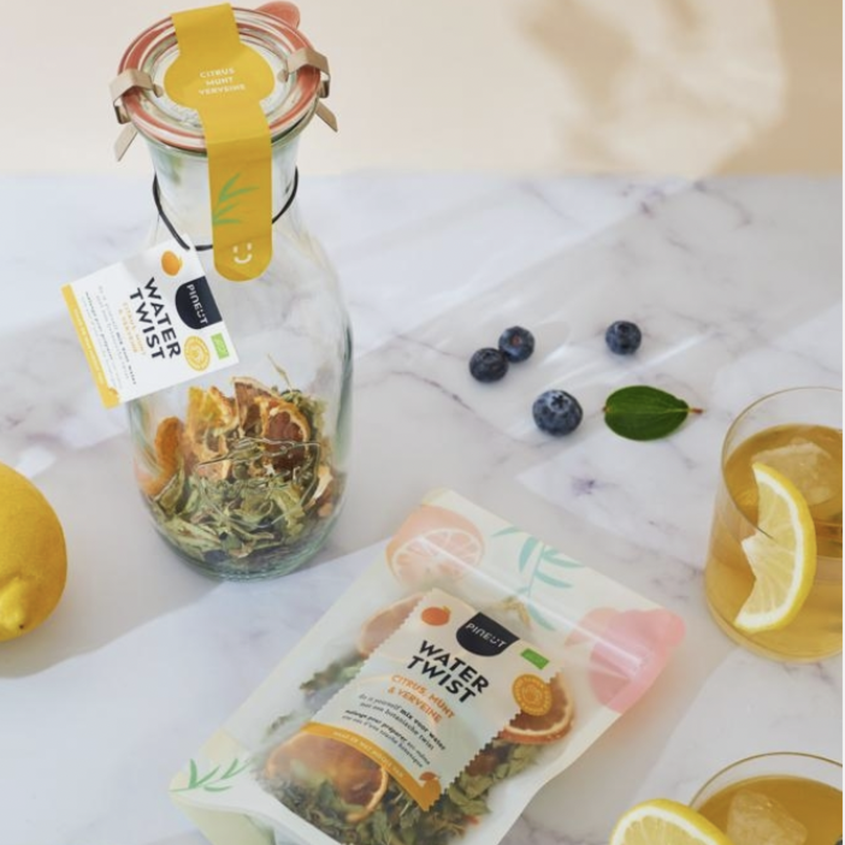 PINEUT PINEUT - Watertwist pouchbag citrus munt verveine bio 6,6 x 13 x 20,2 CM