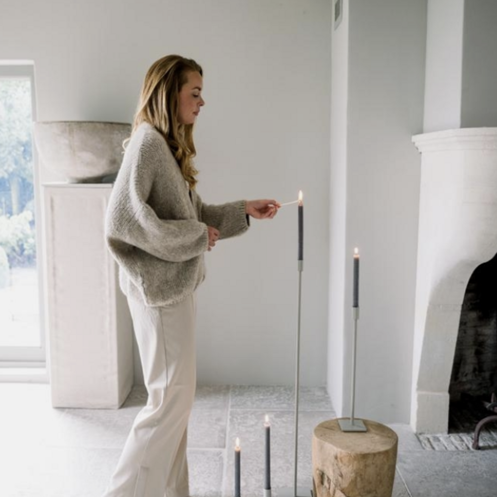 LEEFF LEEFF - Kandelaar cleo grijs M 30cm