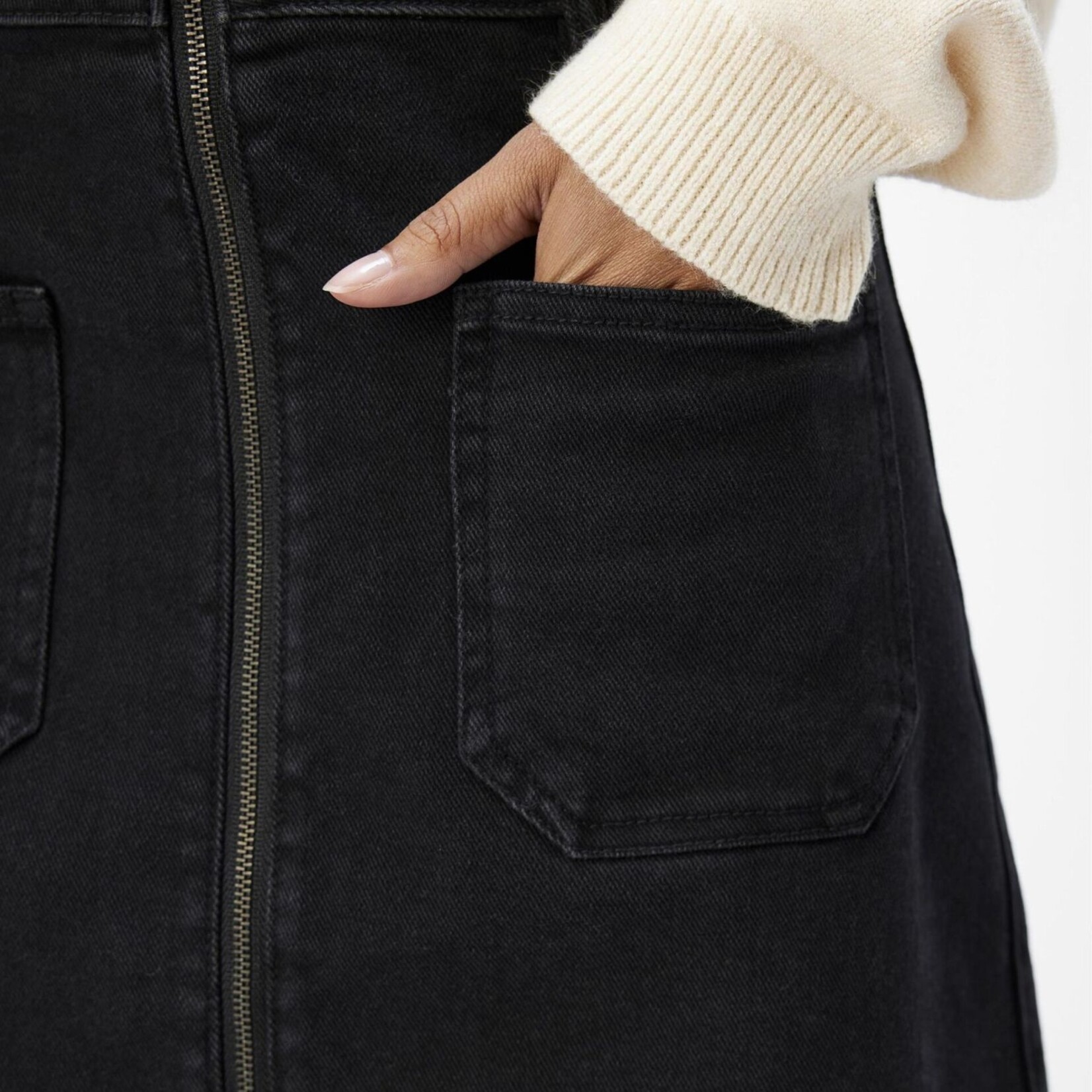 OBJECT OBJECT - Rok Yrga black denim