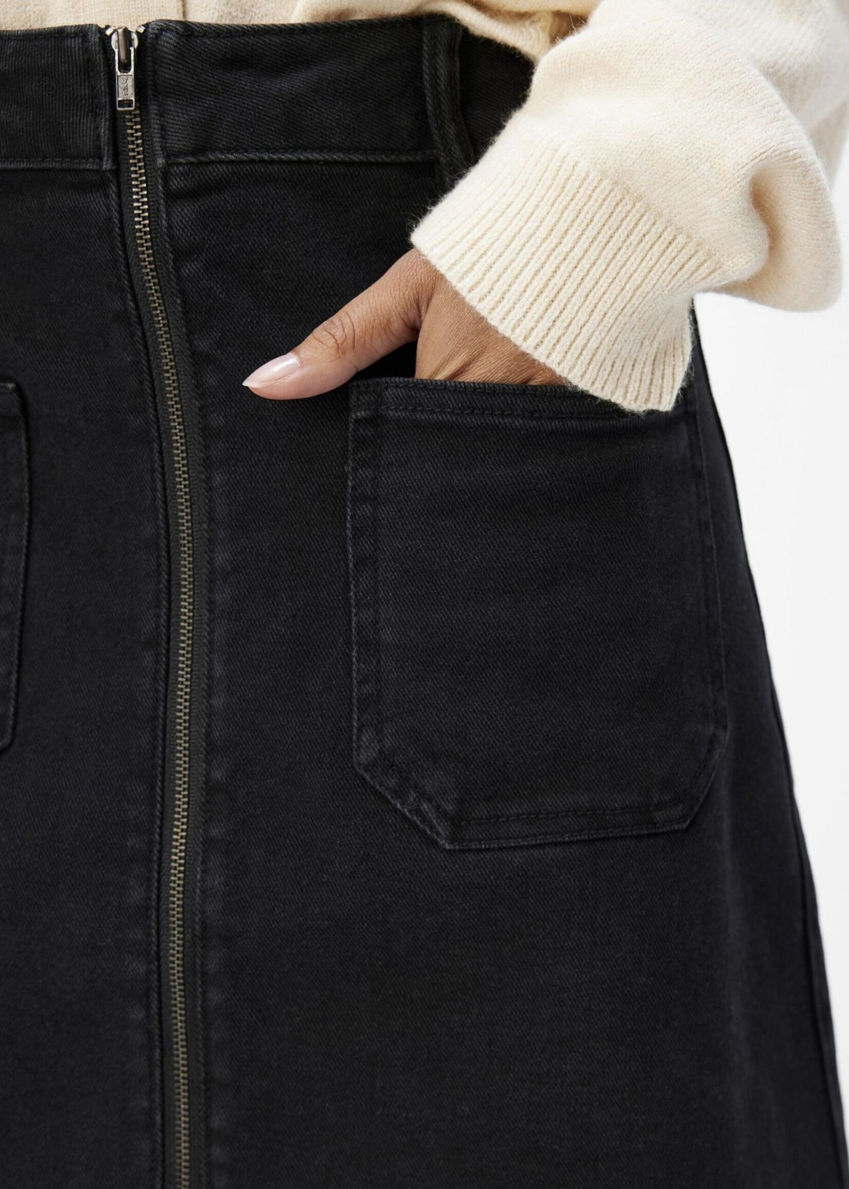 OBJECT OBJECT - Rok Yrga black denim