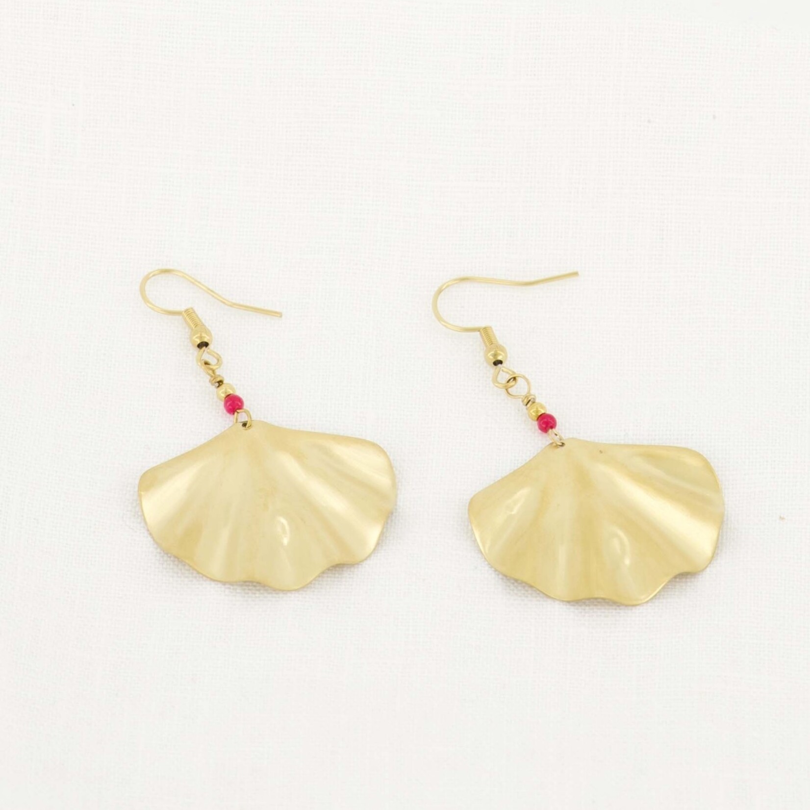 ZUSSS ZUSSS - Oorhangers ginkgo blad goud