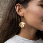 ZUSSS ZUSSS - Oorhangers ginkgo blad goud