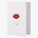 ZUSSS ZUSSS - Wenskaart kusje strijkembleem wit/rood