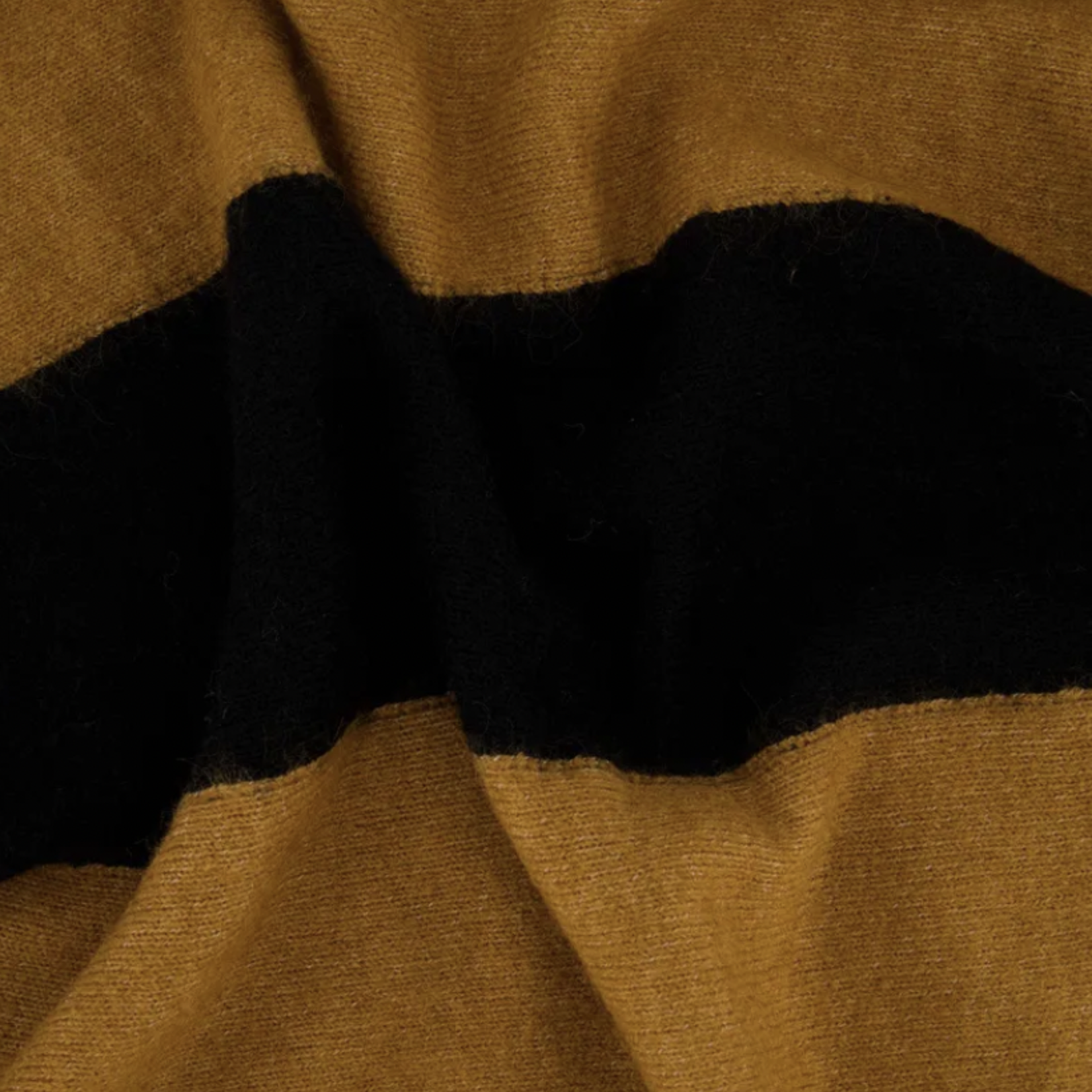 ZUSSS ZUSSS - Trui Batwin met streep camel/zwart