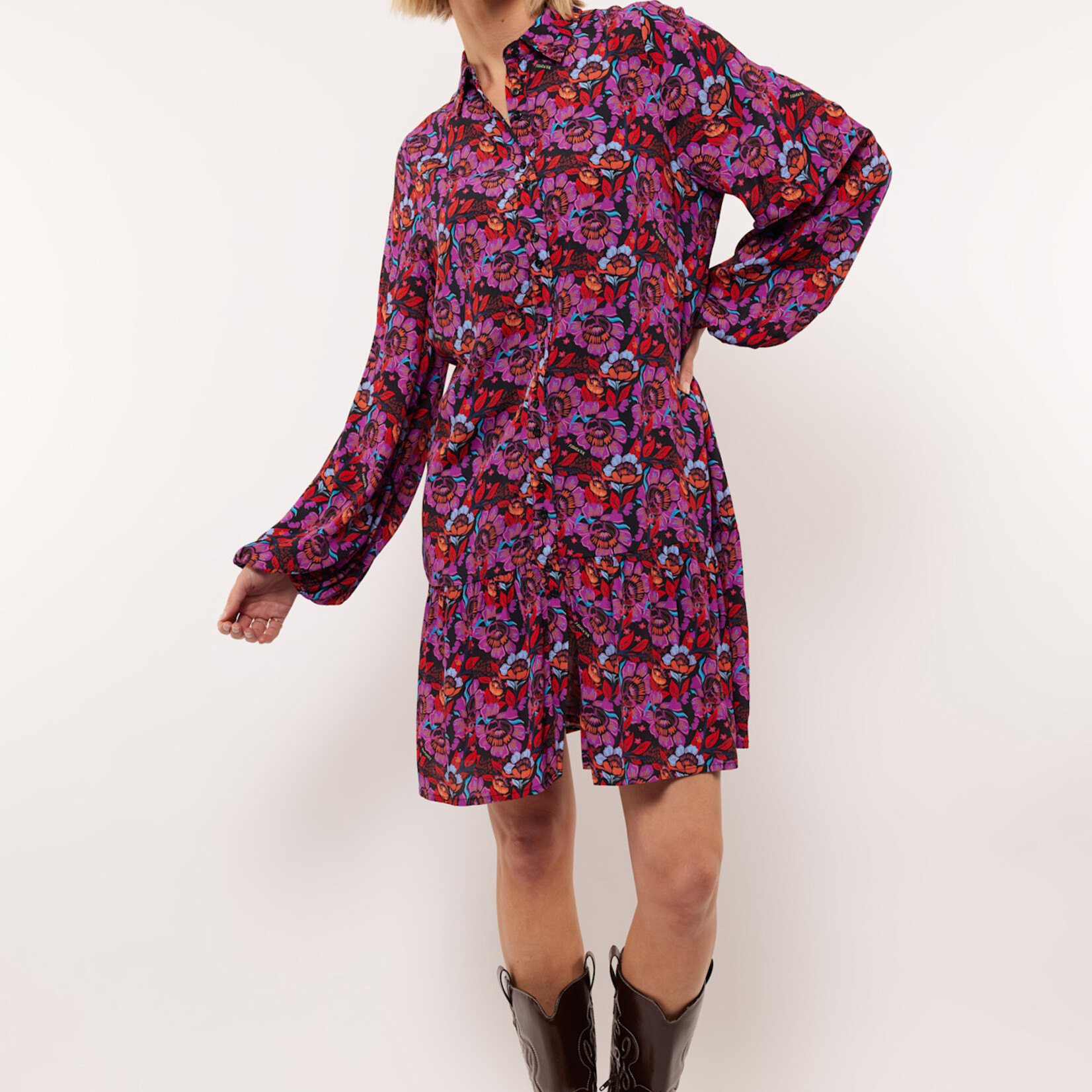 FLURESK FLURESK - Jurk Koa black/purple orchid