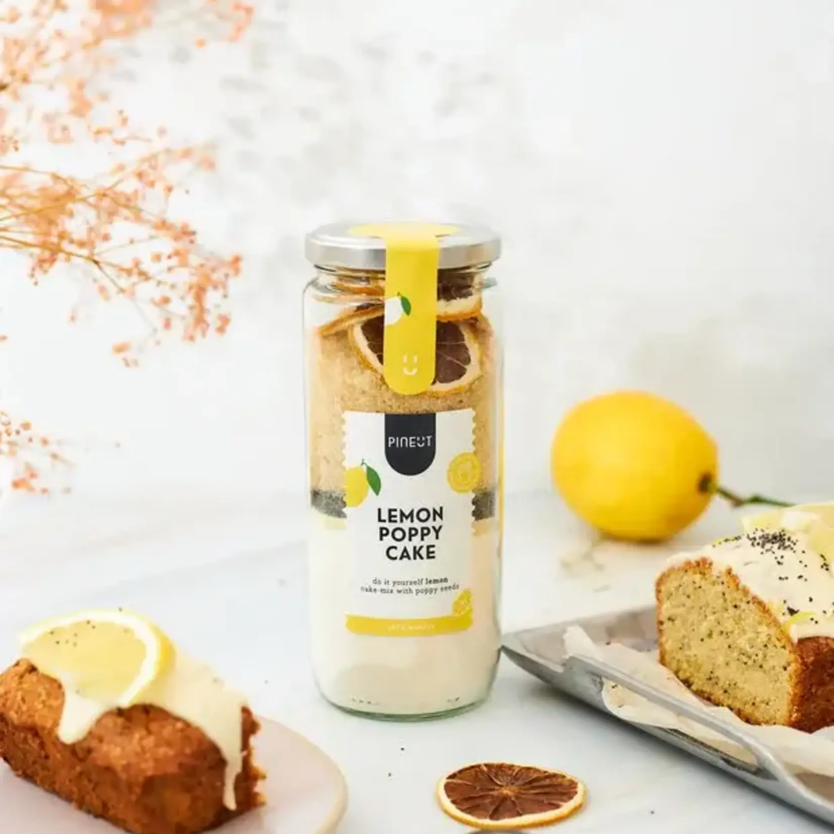PINEUT PINEUT - Lemon poppyseed cake