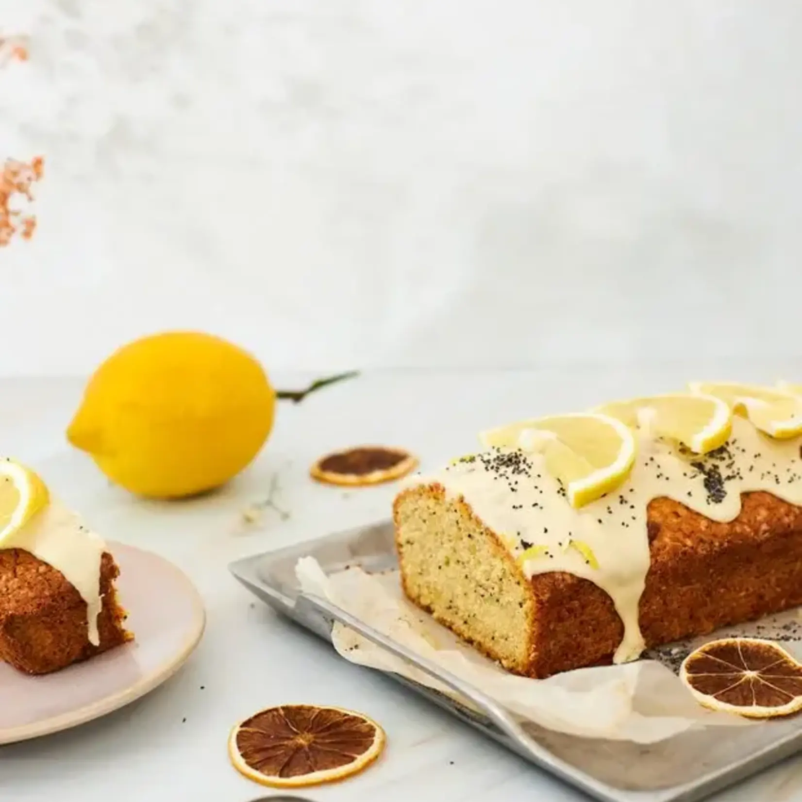 PINEUT PINEUT - Lemon poppyseed cake