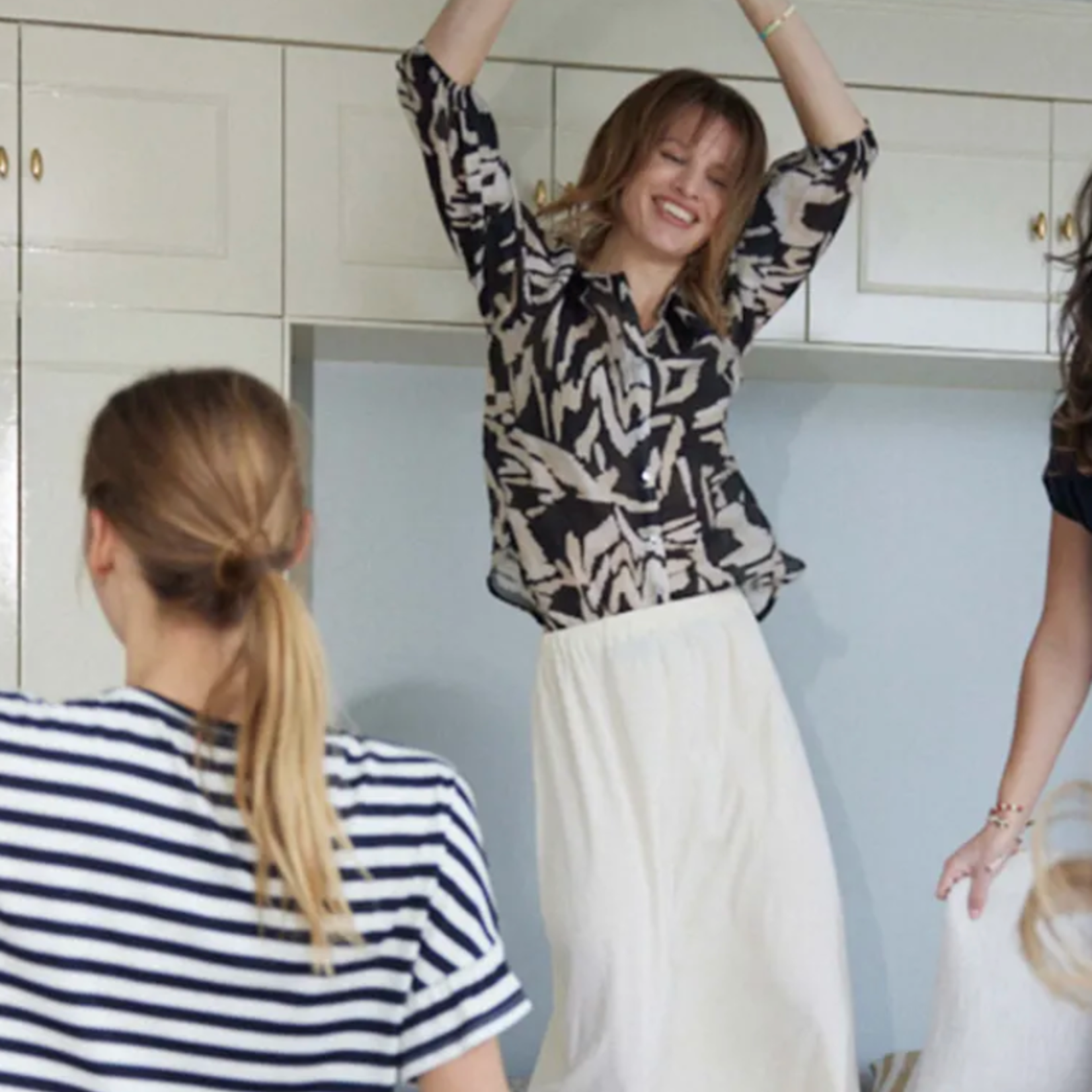 ZUSSS ZUSSS - Blouse pofmouw met print multicolor MAAT XS