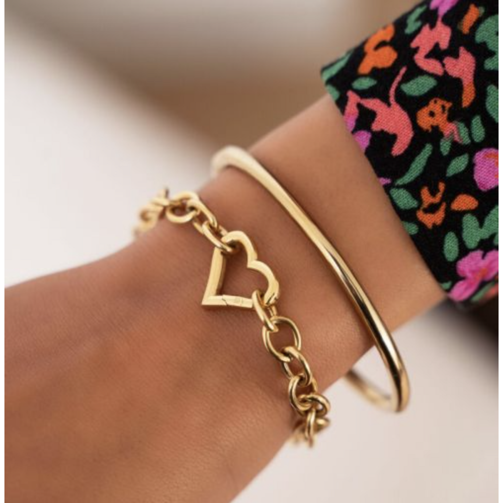 MY JEWELLERY MY JEWELLERY - Schakelarmband met hartjes sluiting goud