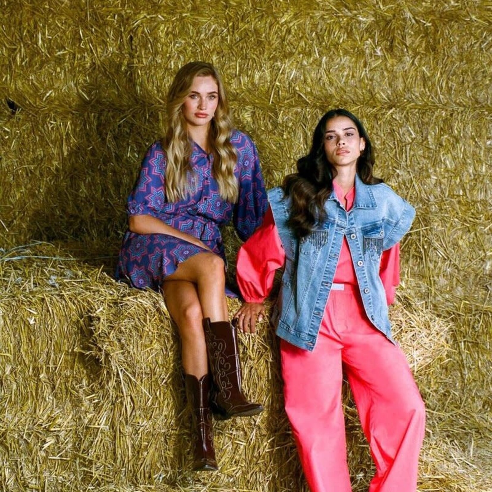 FLURESK FLURESK - Jurk Lysa skipper blue/ sunkissed coral MAAT 34