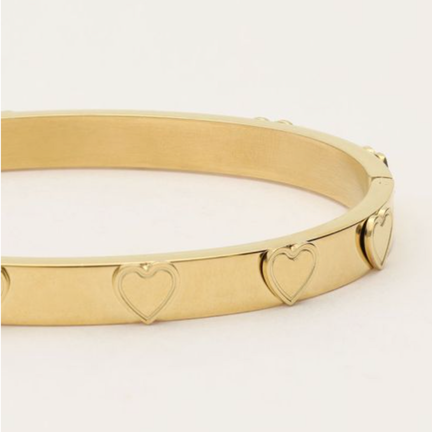 MY JEWELLERY MY JEWELLERY - Bold bangle met hartjes goud