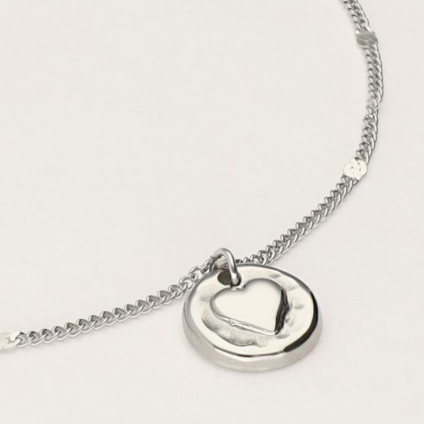 MY JEWELLERY MY JEWELLERY - Unconditional love bracelet "hammered heart" zilver
