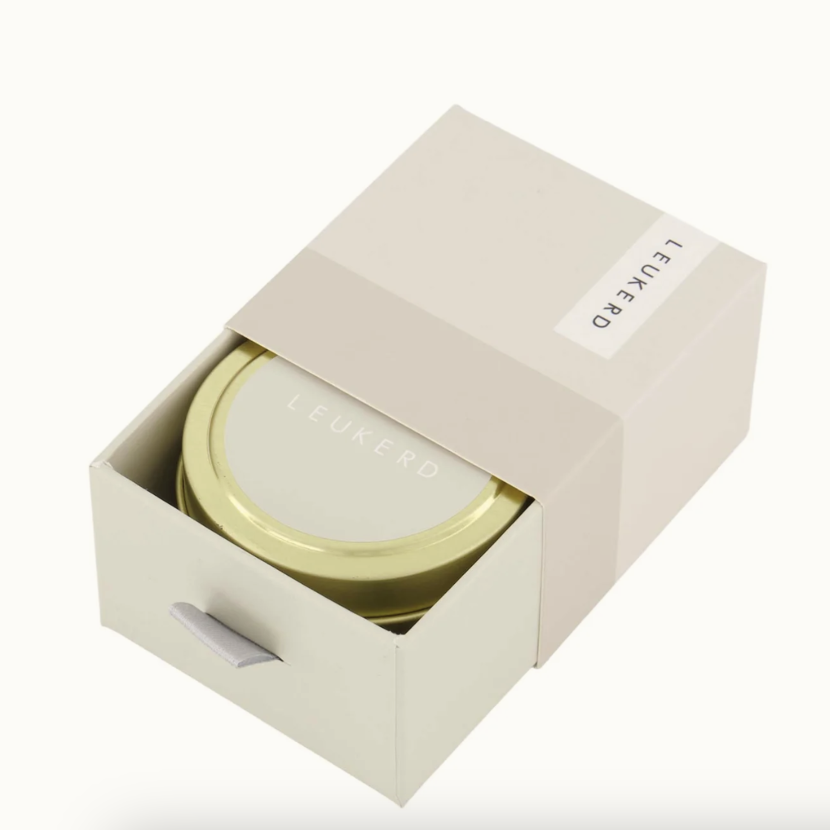 ZUSSS ZUSSS - Geurkaars in schuifdoosje leukerd zand