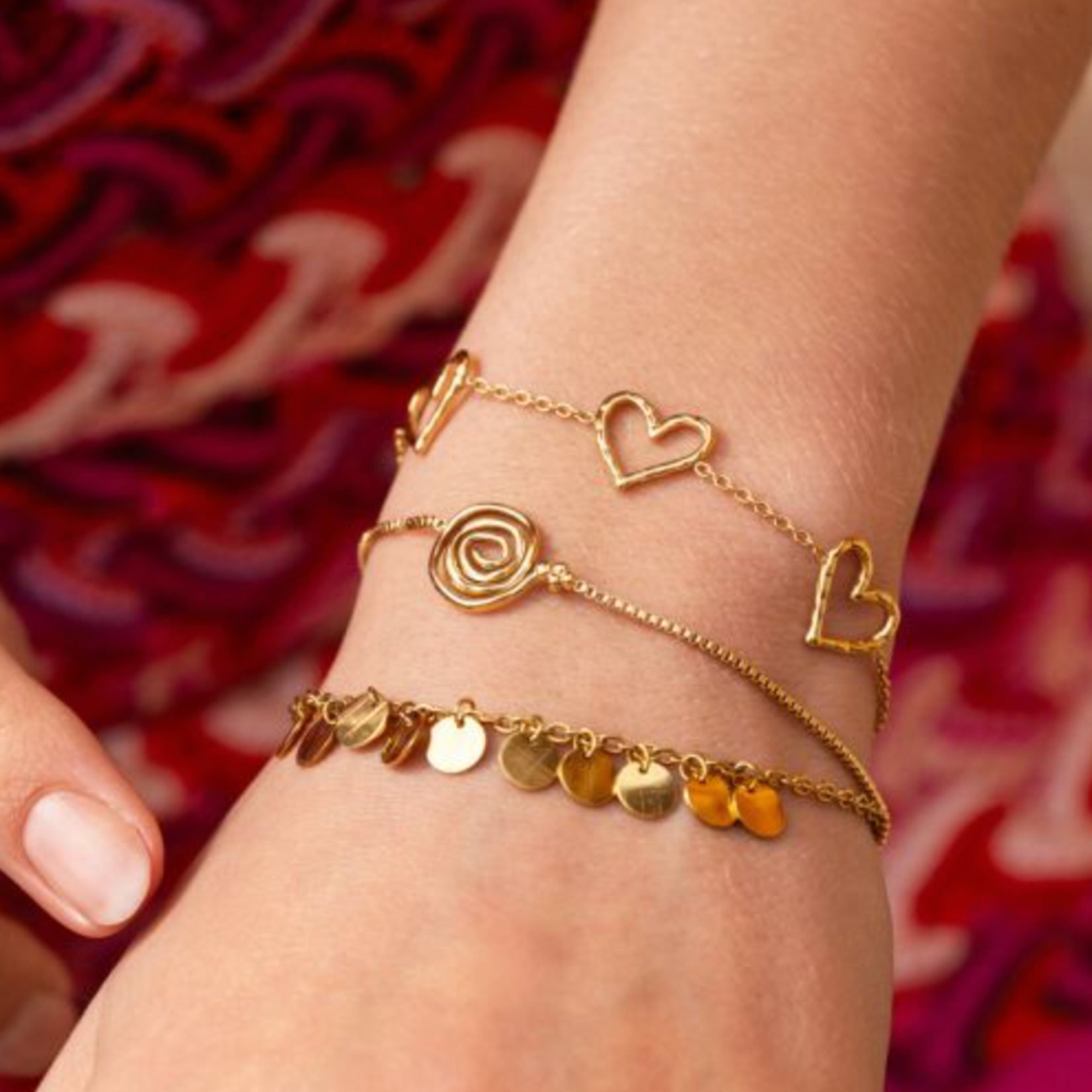 MY JEWELLERY MY JEWELLERY - Minimalistische armband met open hartjes goud