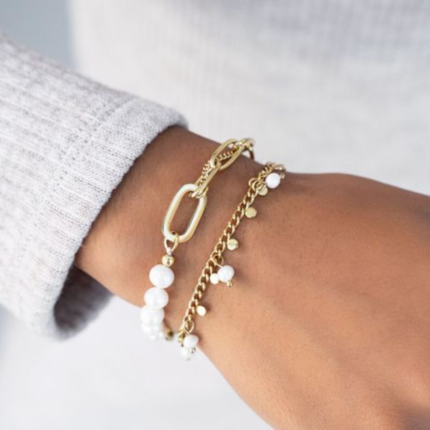 MY JEWELLERY MY JEWELLERY - Armband met kleine munten en zoetwaterparels goud