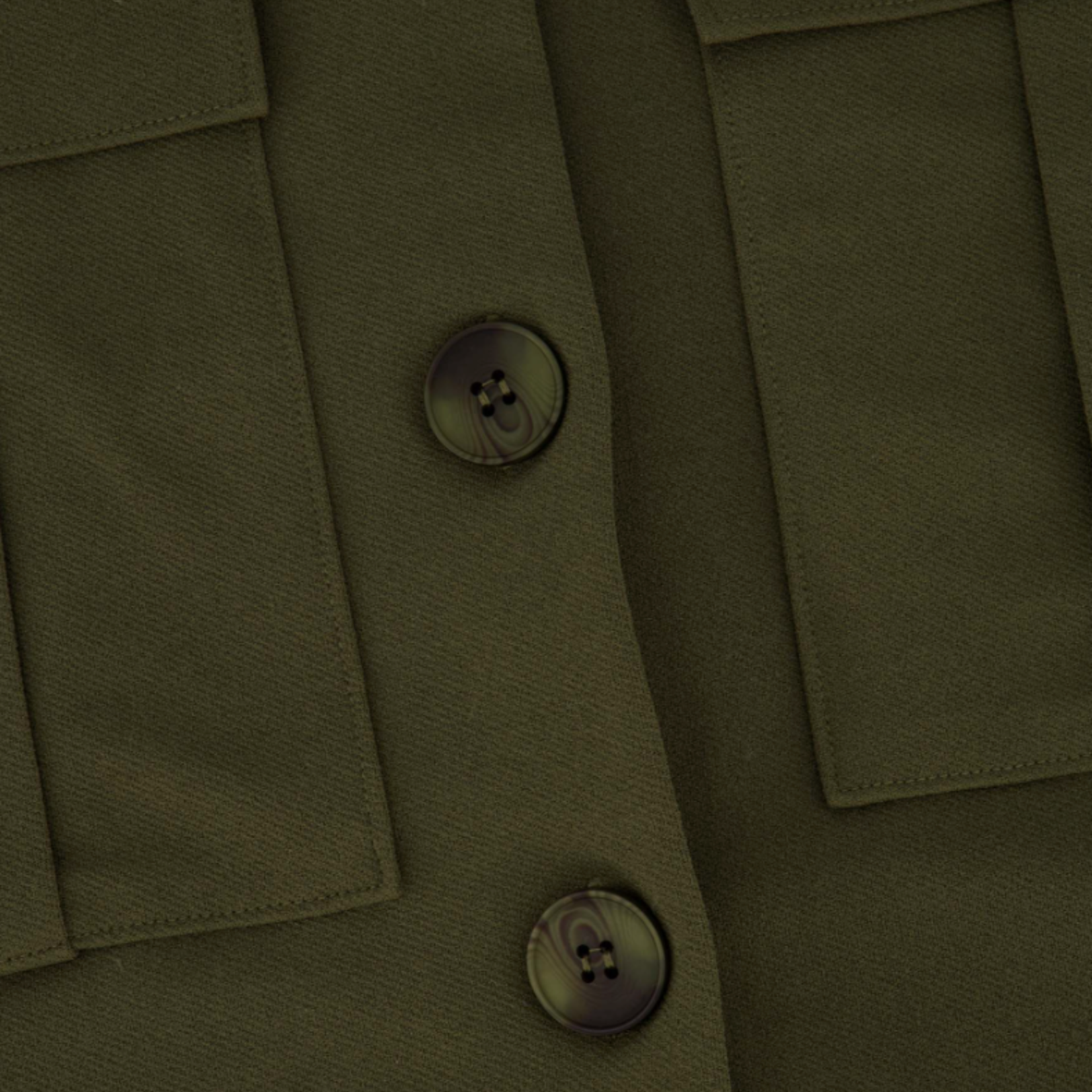 ZUSSS ZUSSS - Kort jasje met zakken mos groen MAAT XS