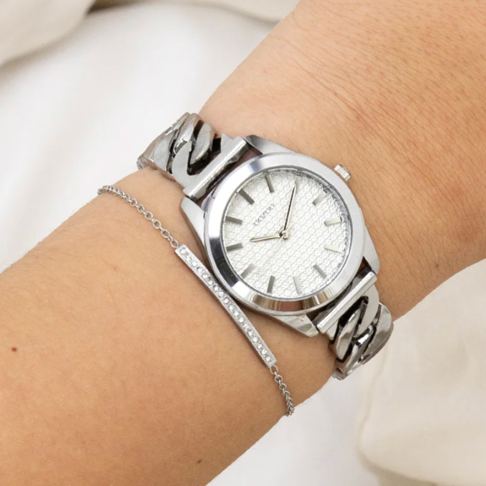 OOZOO OOZOO - Zilverkleurig  horloge met petit chain armband ø32mm