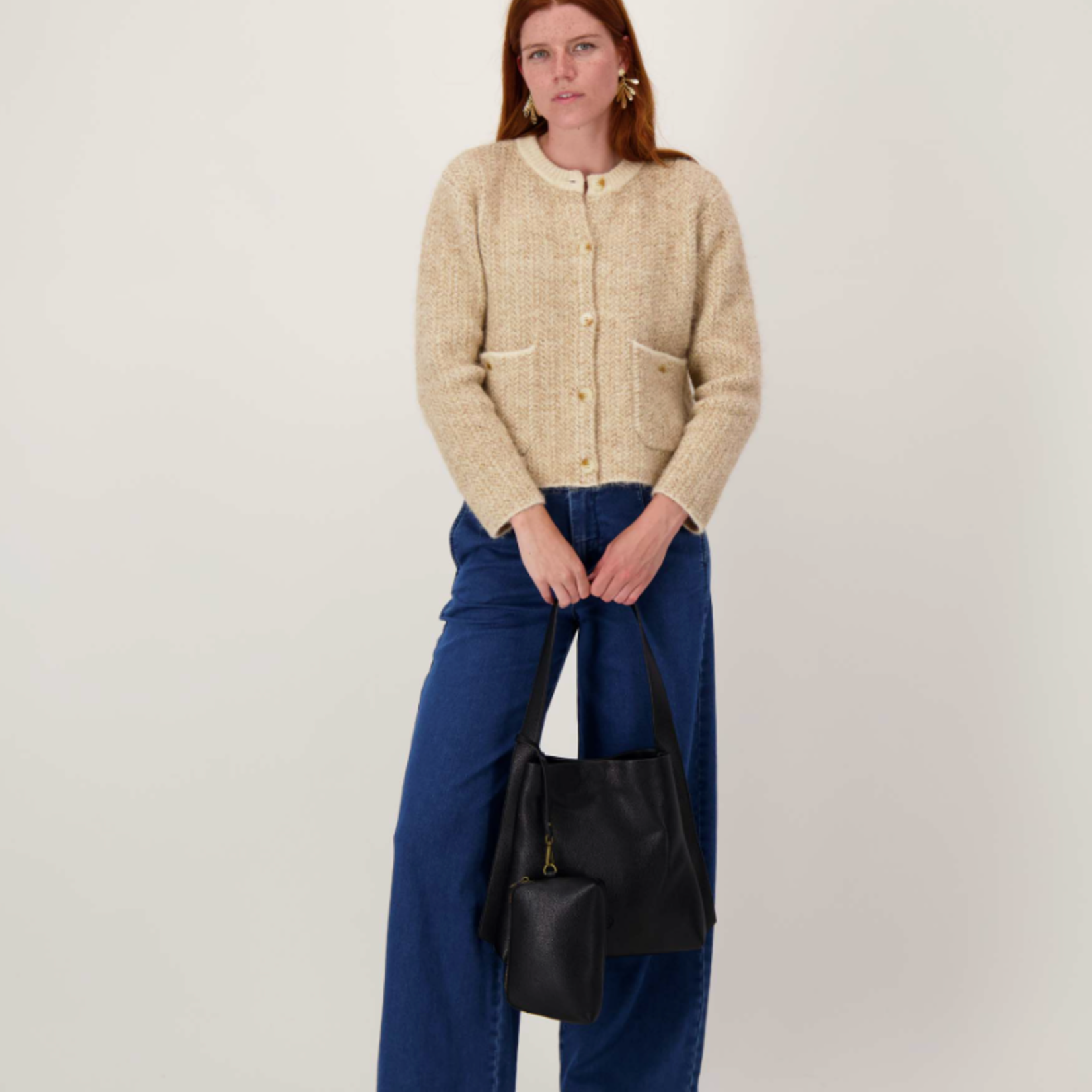 ZUSSS ZUSSS - Schoudertas met mooi strap detail + make up tasje zwart