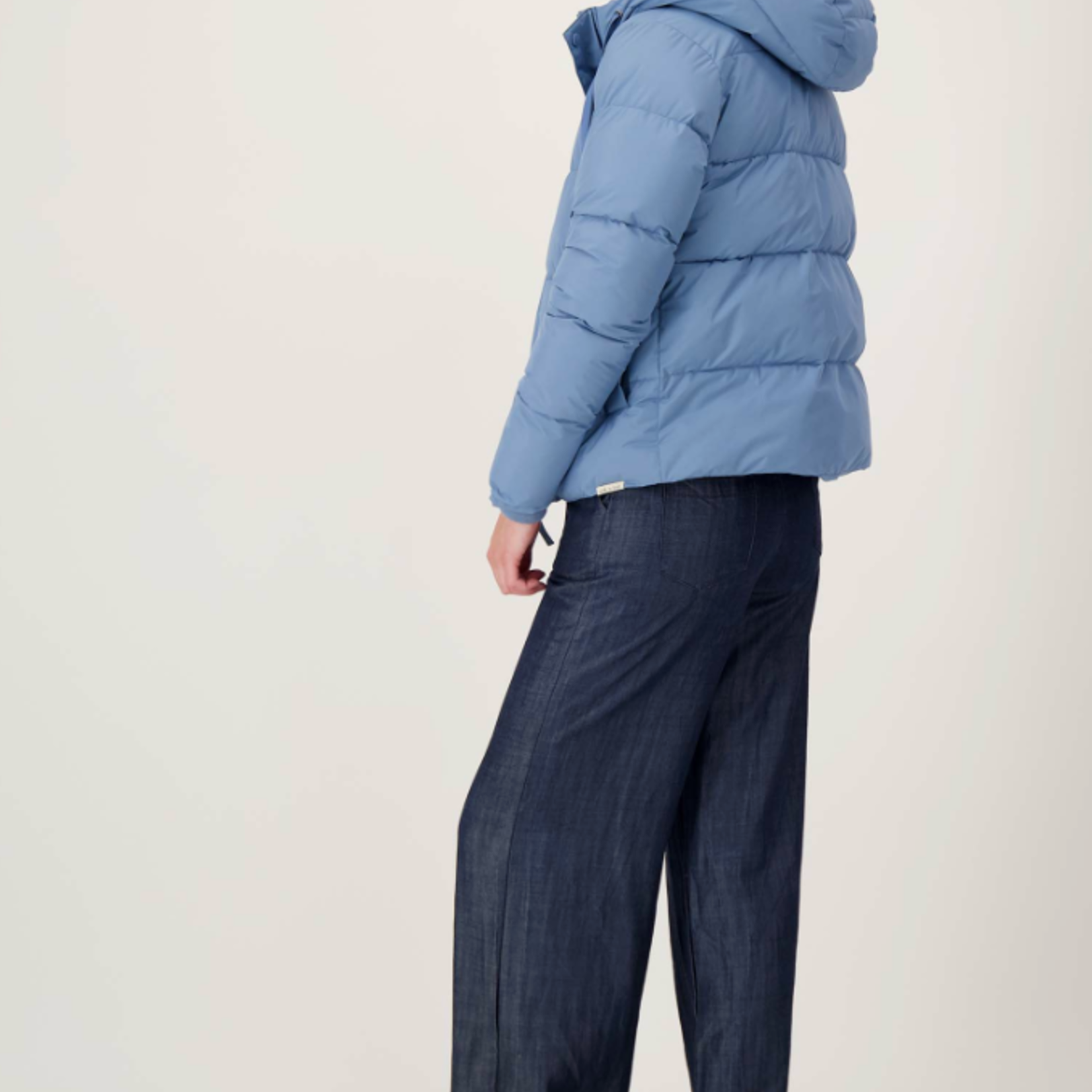 ZUSSS ZUSSS - Korte bubblecoat met teddy details ice blue MAAT S