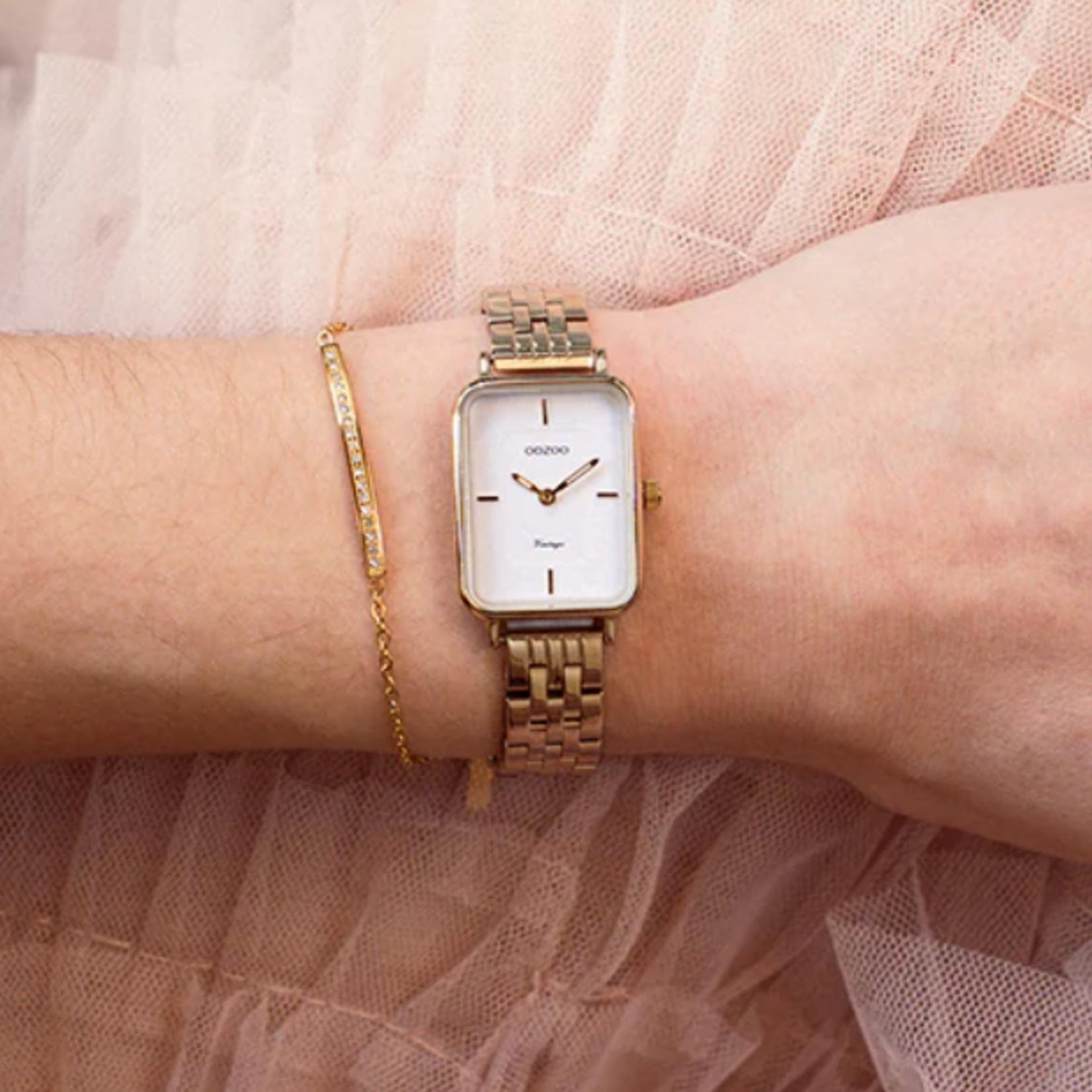 OOZOO OOZOO - Goudkleurig  horloge met roestvrijstalen band - C20418