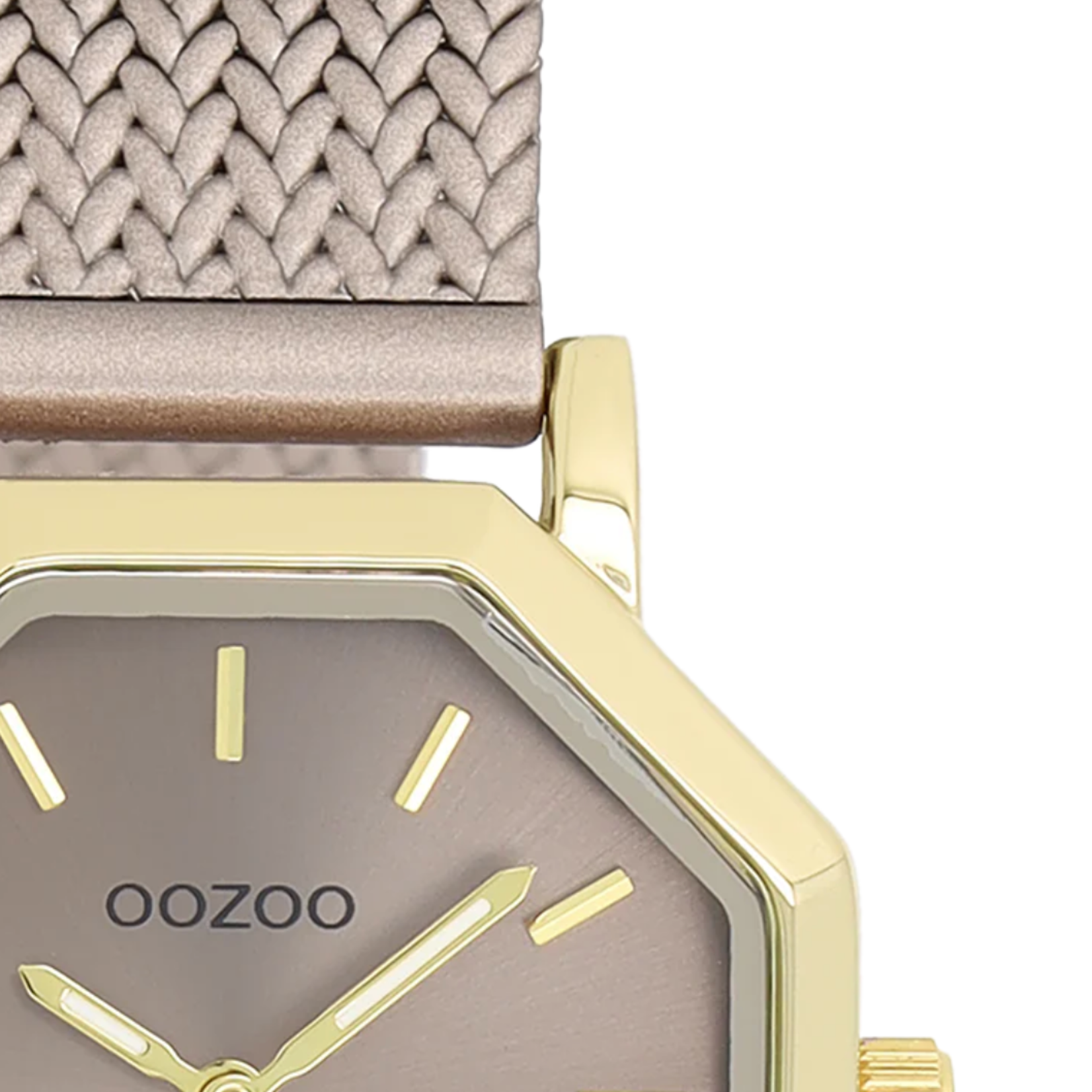 OOZOO OOZOO - Goudkleurig  horloge met taupe metalen V-mesh band - C20439