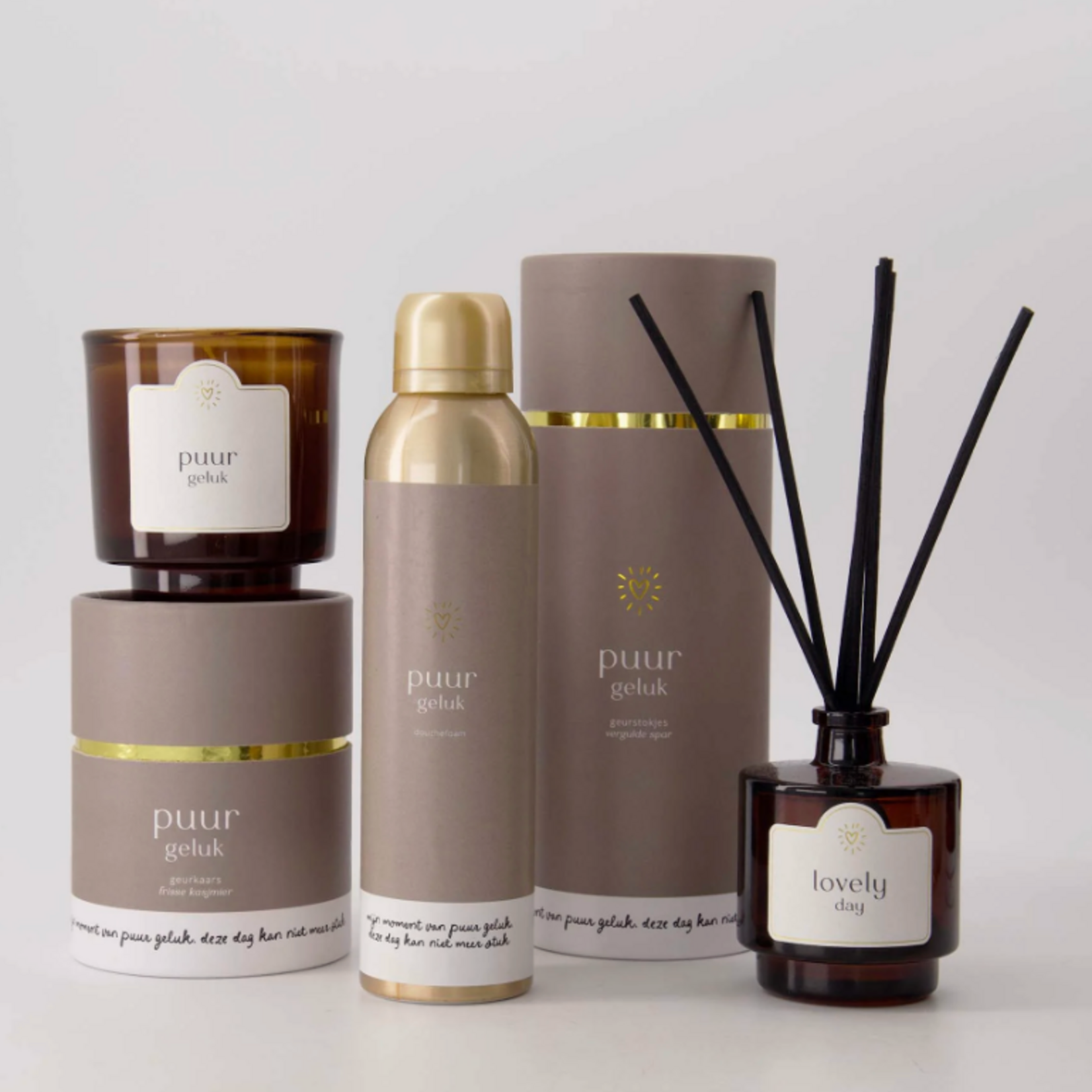 ZUSSS ZUSSS - Geurkaars glas in koker puur geluk zand