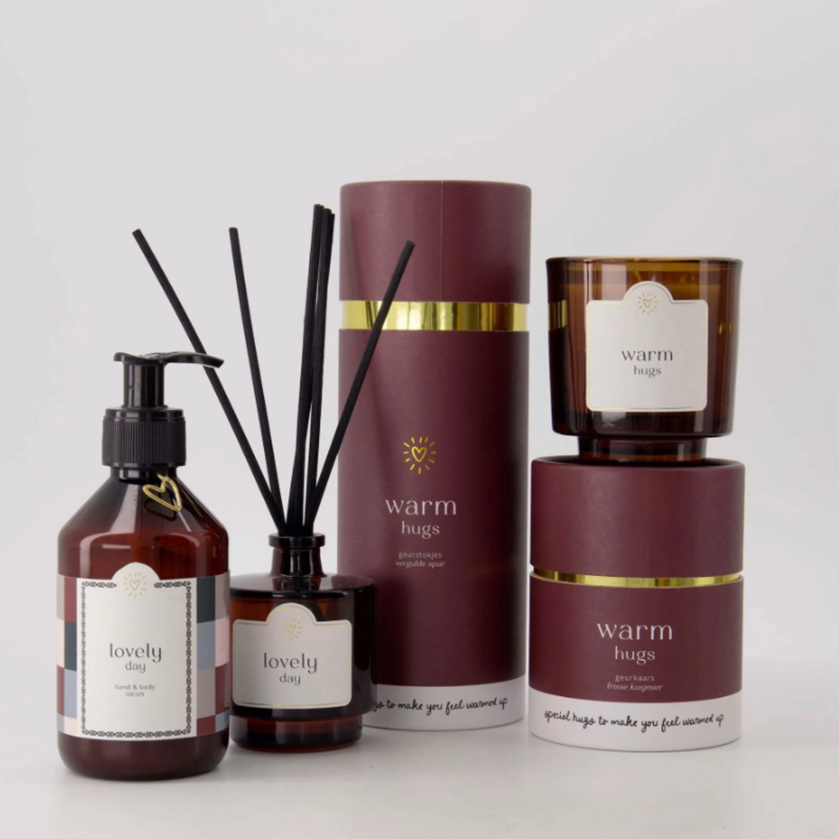 ZUSSS ZUSSS - Geurstokjes in koker warm hugs donkerrood