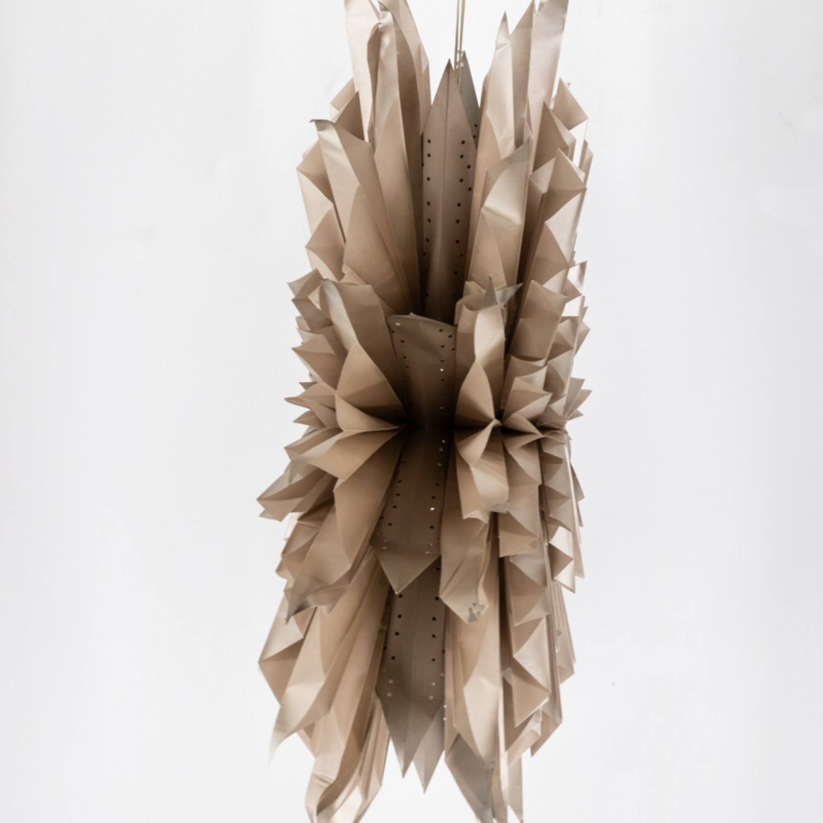 -- KERSTSTER - SUN 100 cm taupe met pendel