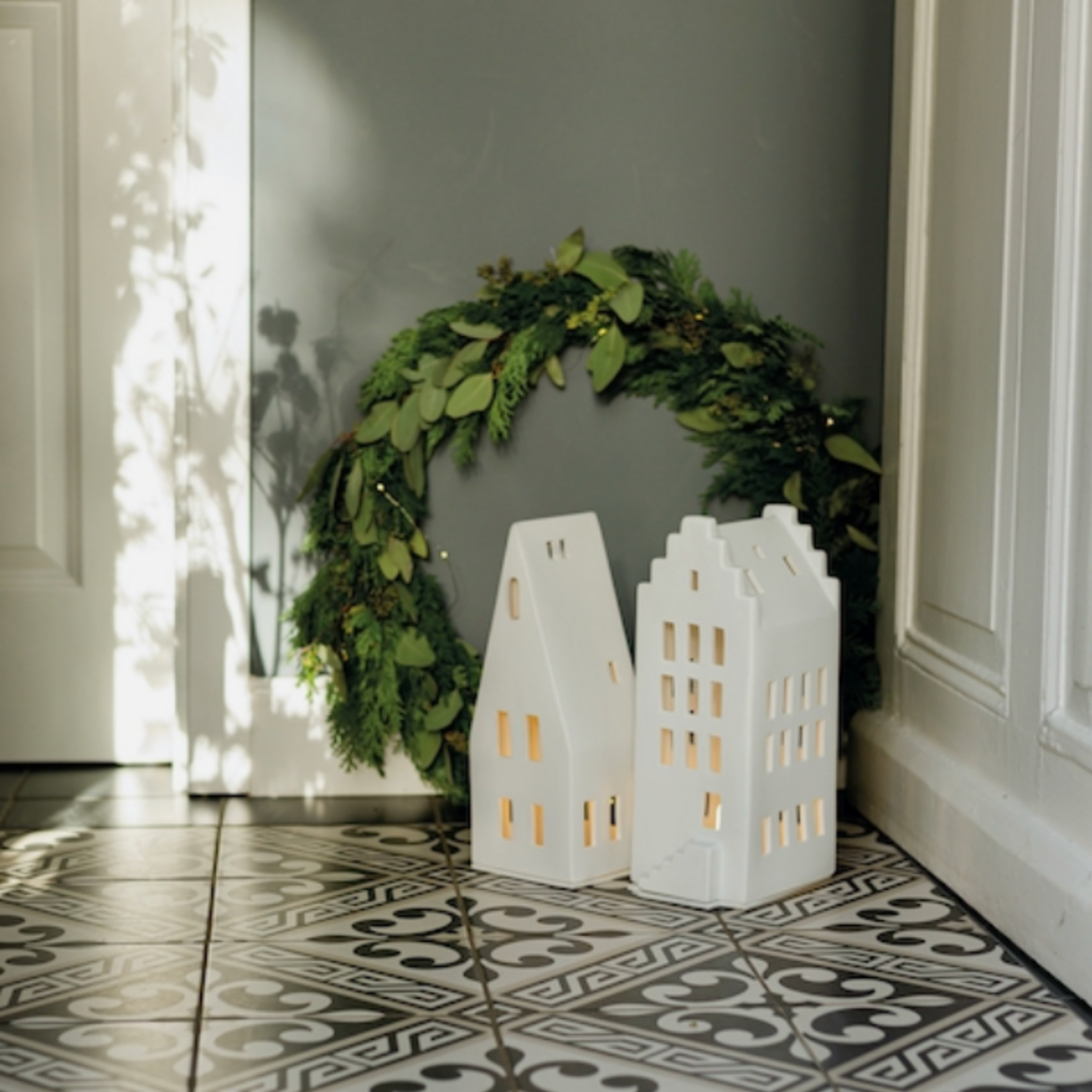 RÄDER DESIGN Stories RÄDER DESIGN - Large light house gable roof