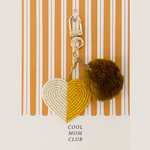 ZUSSS ZUSSS - Ansichtkaart tashanger/sleutelhanger pompon hart cool mum club