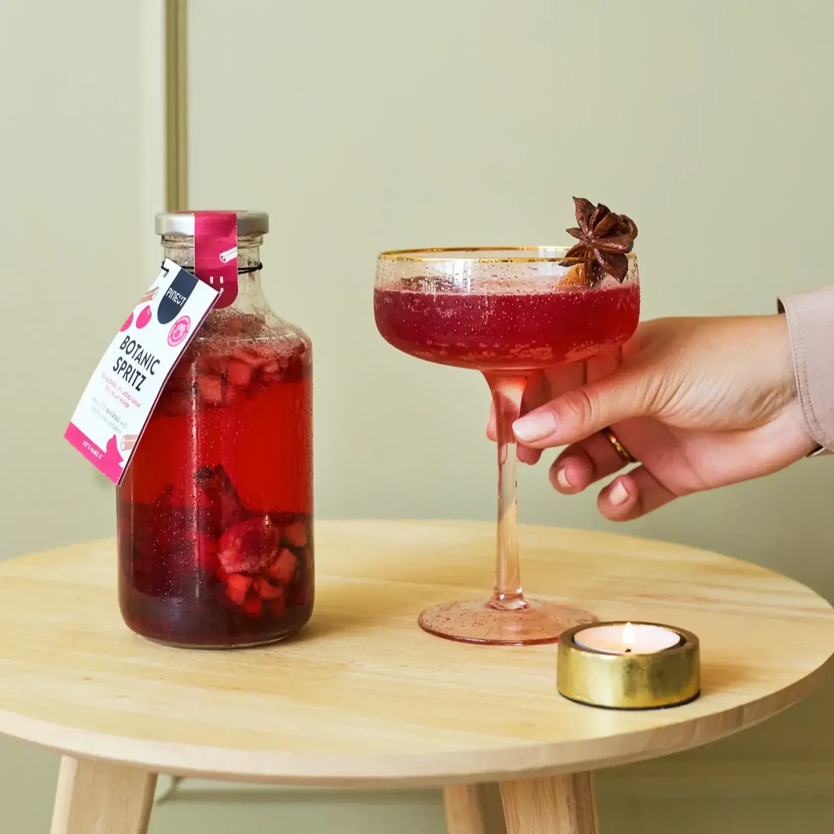 PINEUT PINEUT - Mocktail Botanic Spritz | Alcoholvrije BIO Cocktailbasis | Kers, kaneel, hibiscus & appel