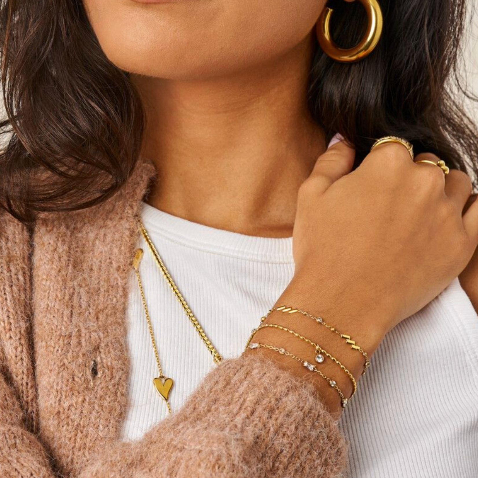 MY JEWELLERY MY JEWELLERY - Minimalistische armband met diagonale strepen en strass goud