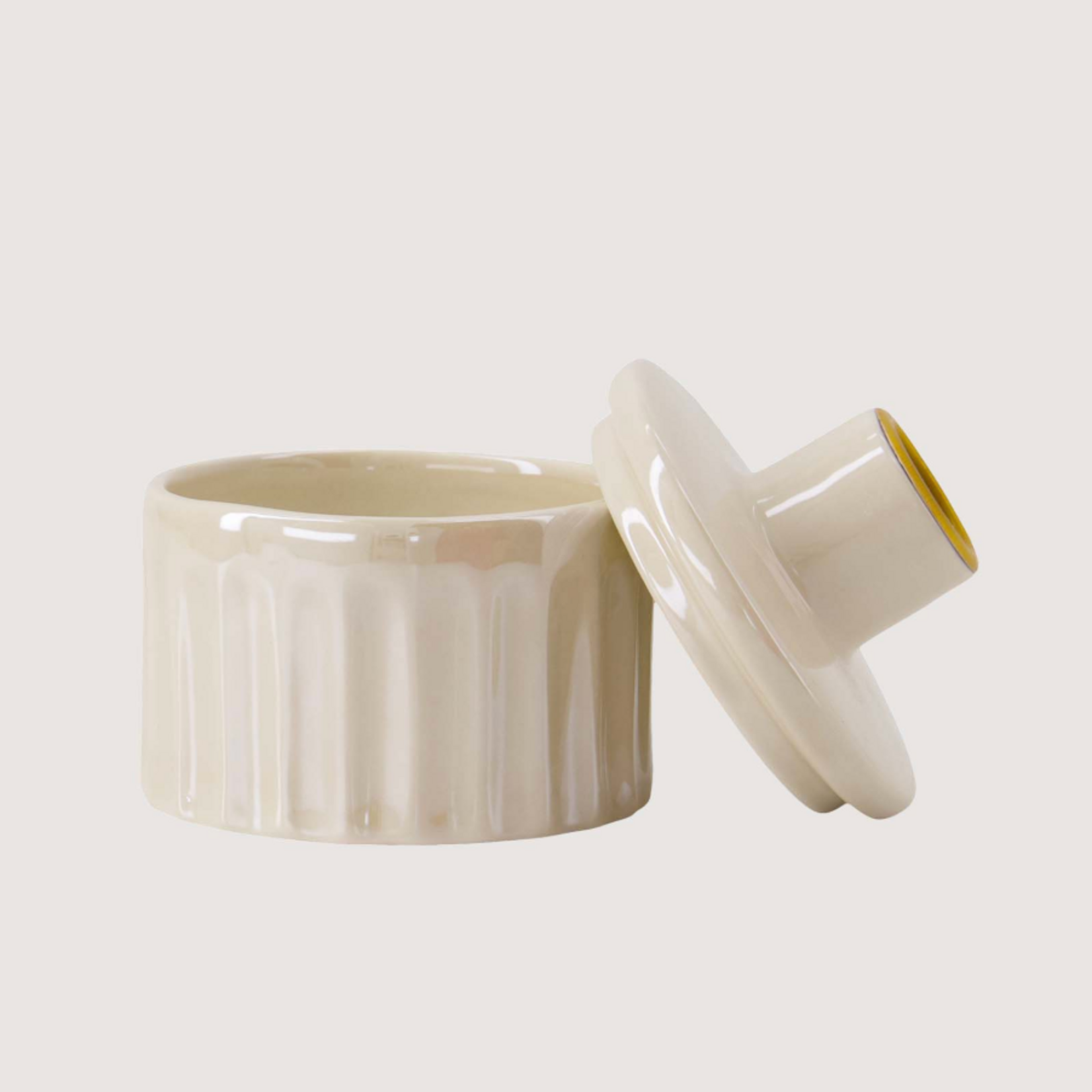 ZUSSS ZUSSS - Kandelaar keramiek parelmoer ribbel met deksel