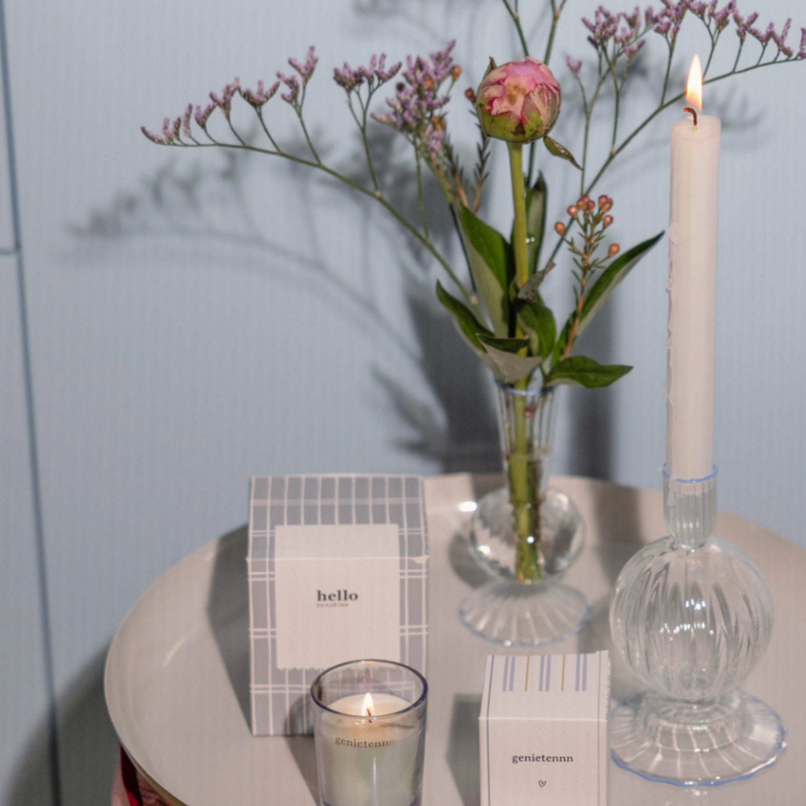 ZUSSS ZUSSS - Geurkaars glas in doosje genietennn blauw/oker