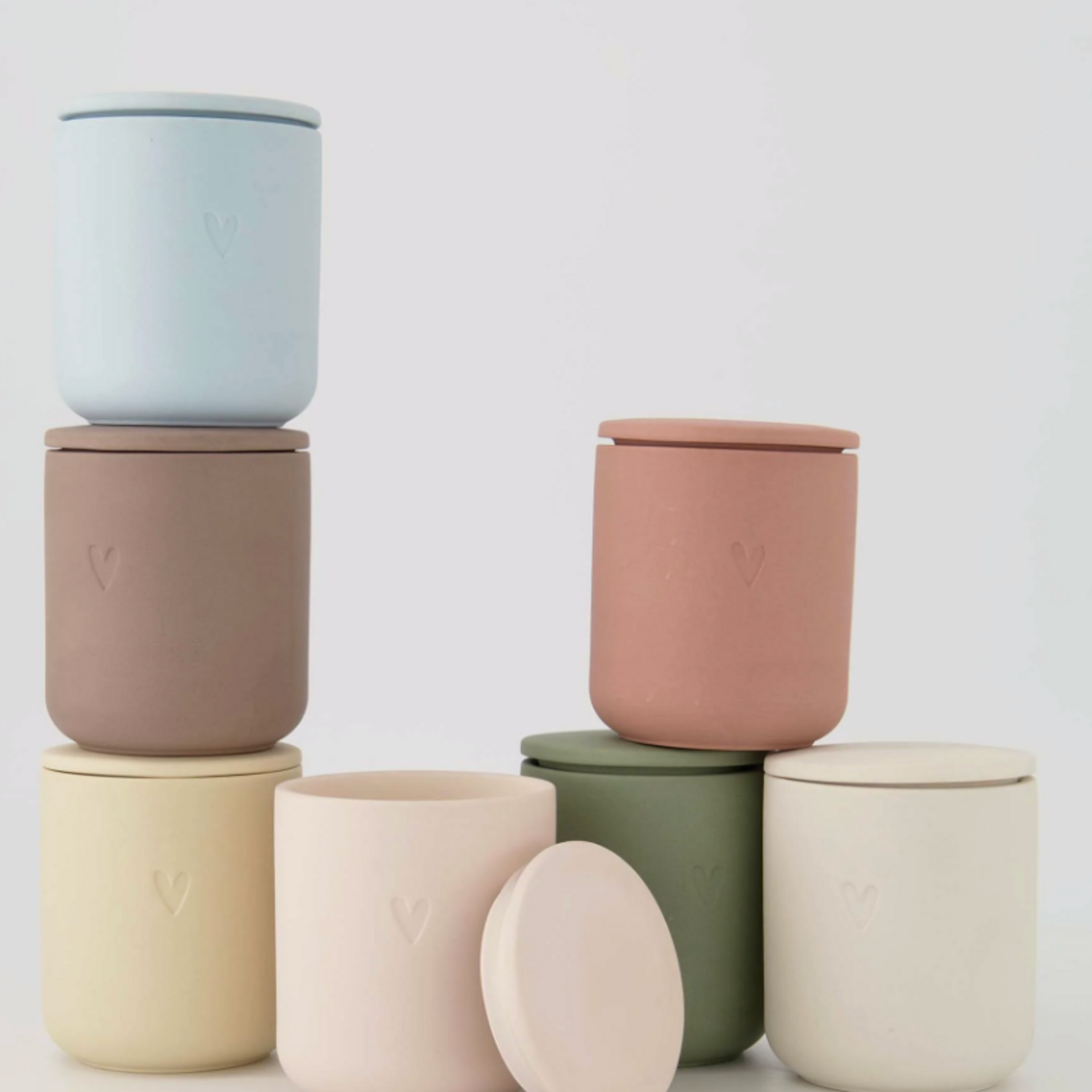 ZUSSS ZUSSS - Geurkaars keramiek hartje off white