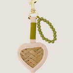 ZUSSS ZUSSS - Sleutel/tas hanger met gevlochten hart crispy pink / light mossgreen