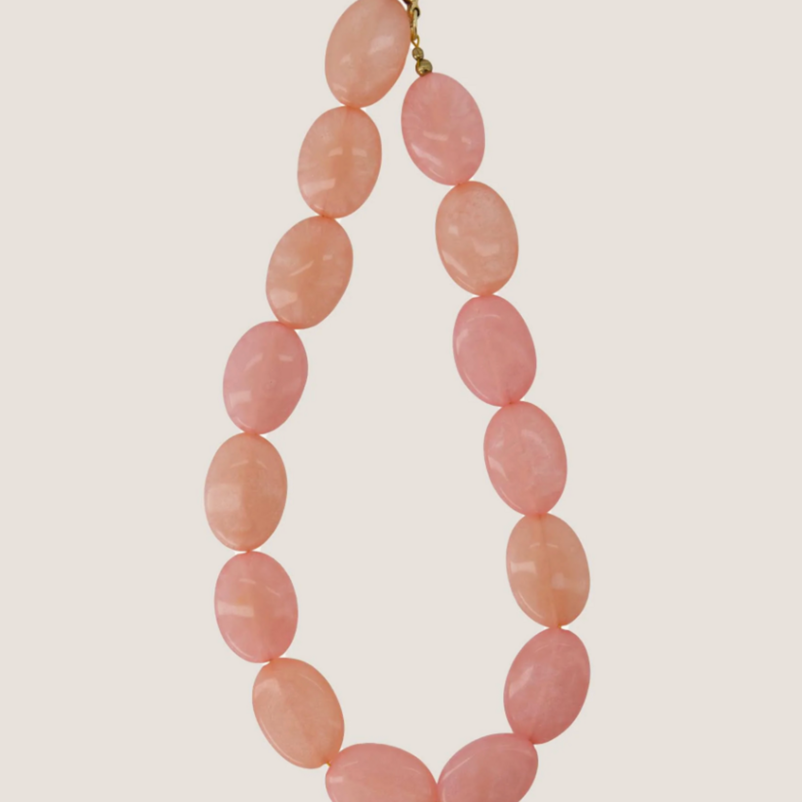ZUSSS ZUSSS - Ketting van platte kralen crispy pink