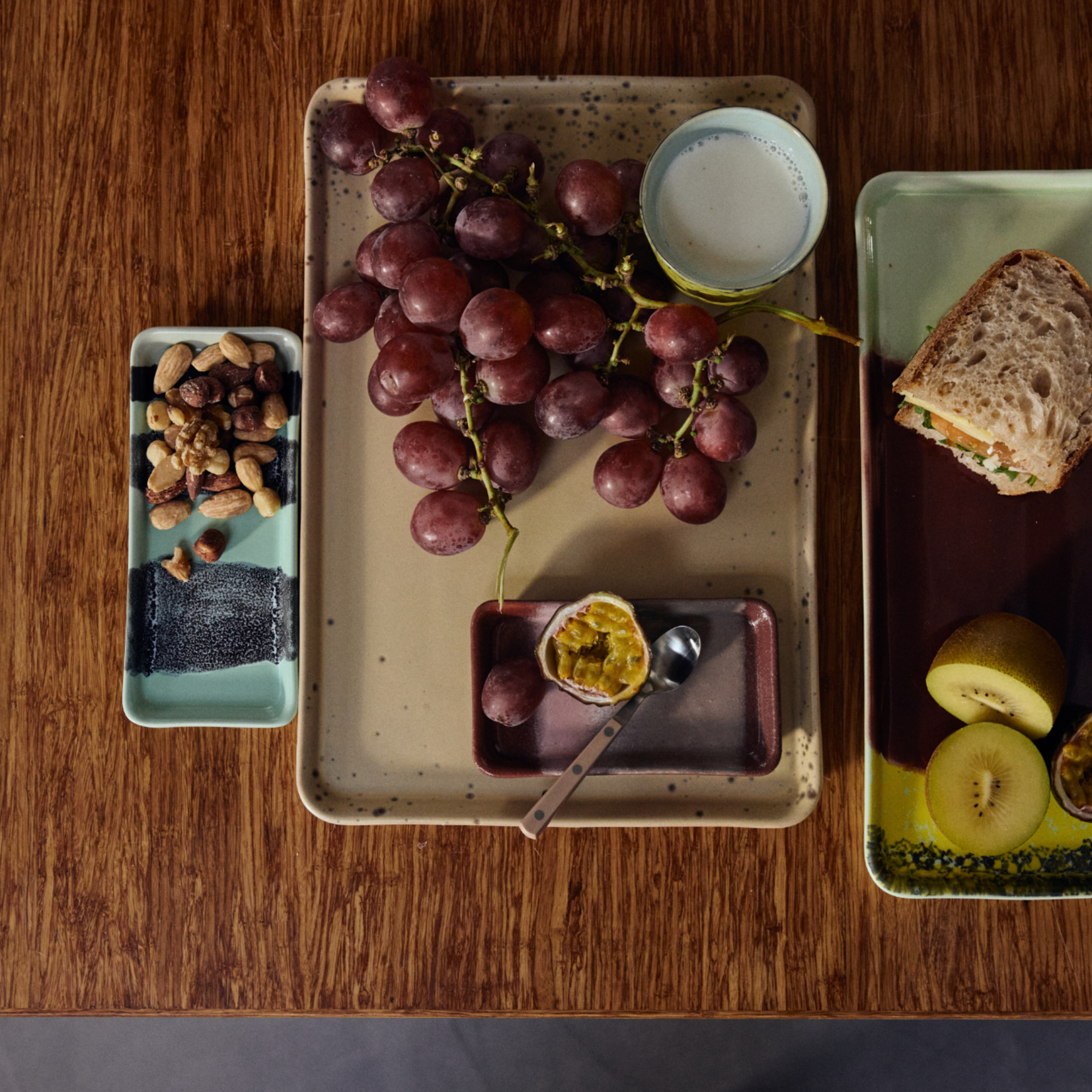 HKLIVING HKLIVING - 70's Taartplateau cherry KST0226