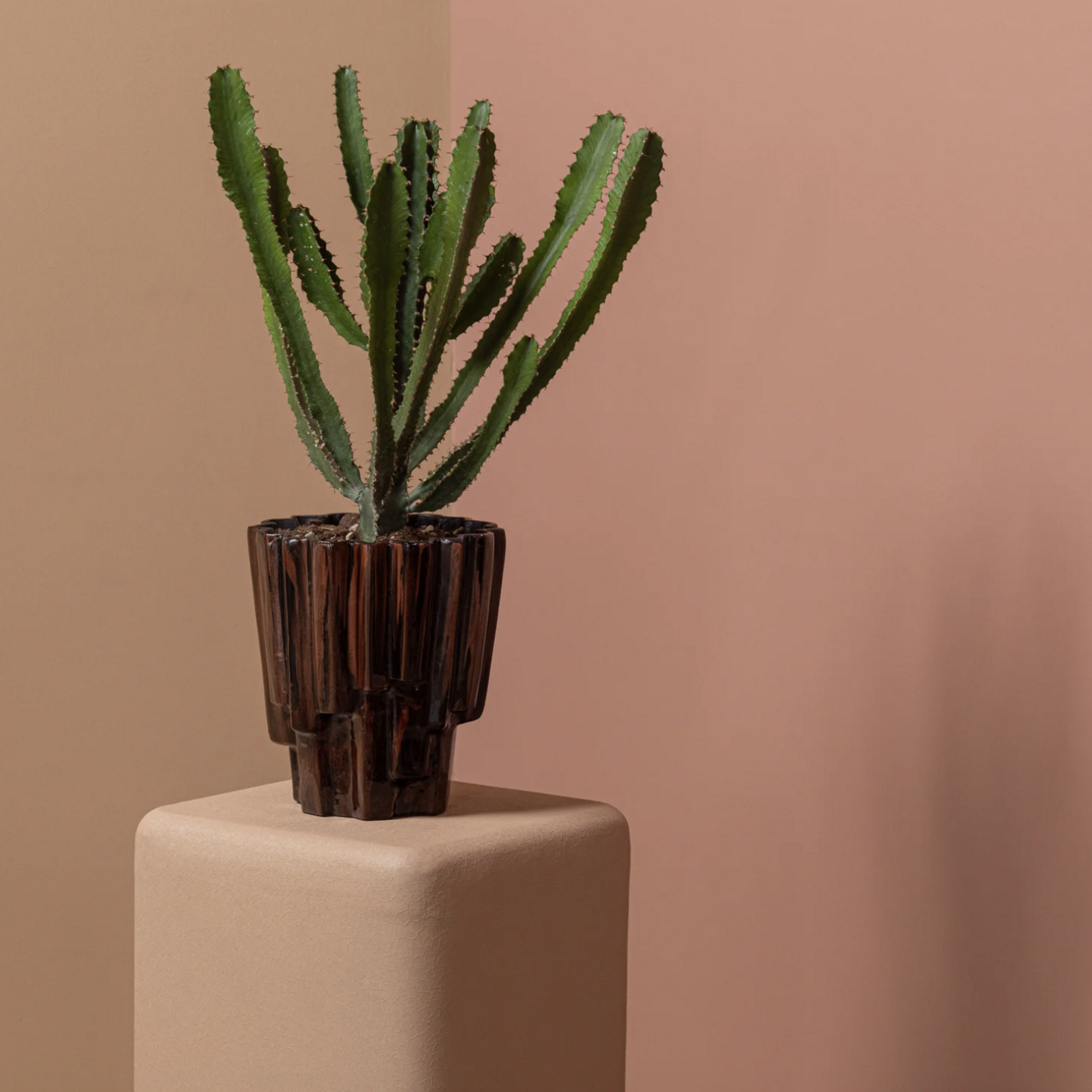 WOOOD EXCLUSIVE WOOOD - Plantenstandaard / zuil Luen metaal lichtroze H 70 x B 30 x D 30 cm