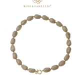 ROSE & CAMELLIA ROSE & CAMELLIA - Ketting goud met taupe kraal