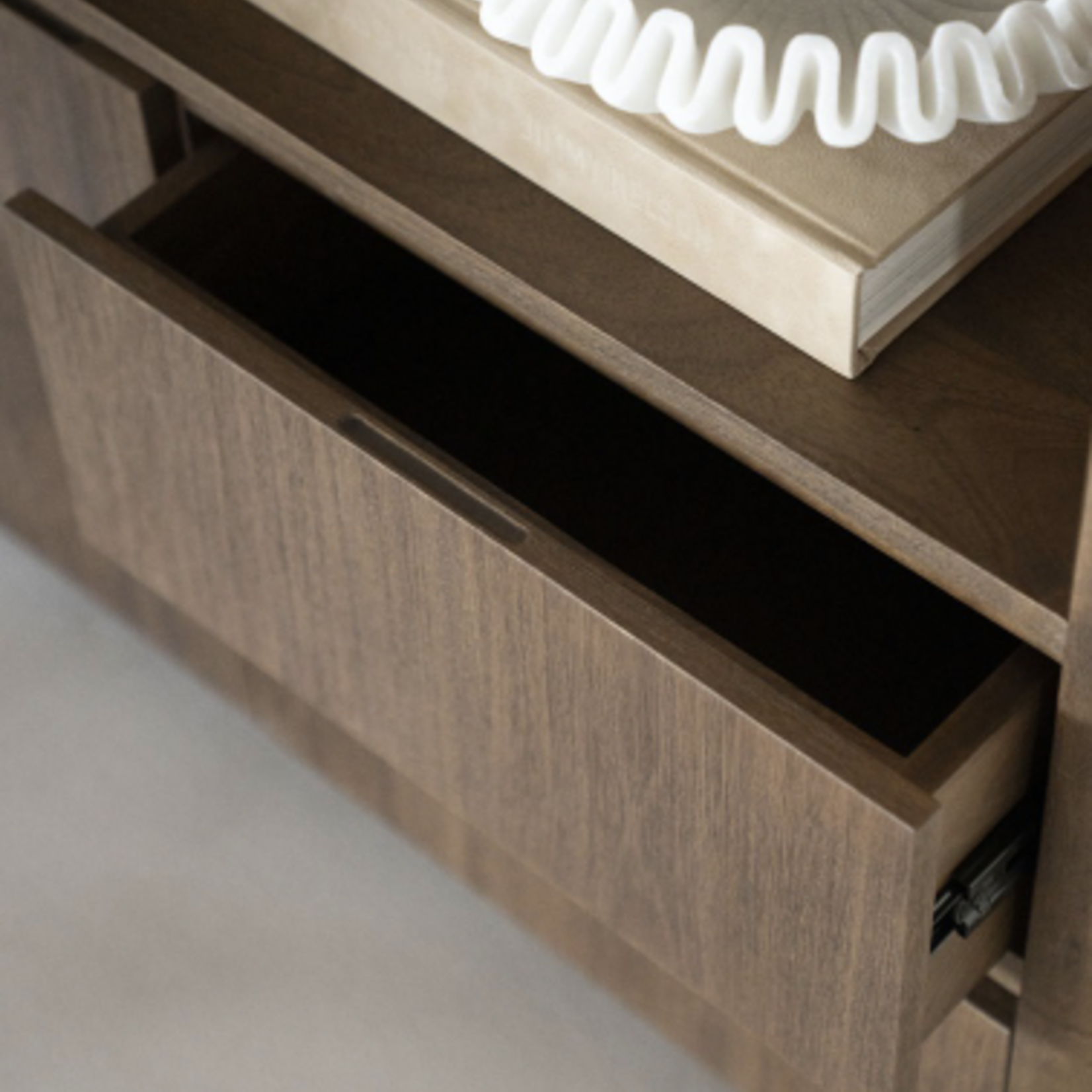 ELEONORA ELEONORA - Kabinet Edward 100x40x180 cm