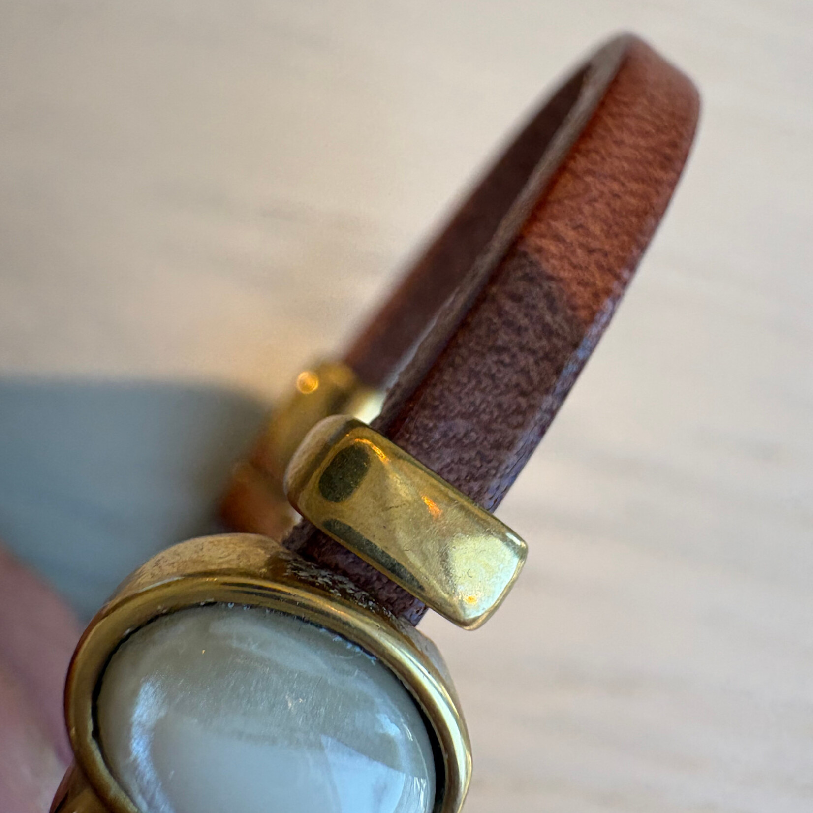 QUOSS QOSS - Armband FEMMIE bruin goud creme ovaal M (18cm)