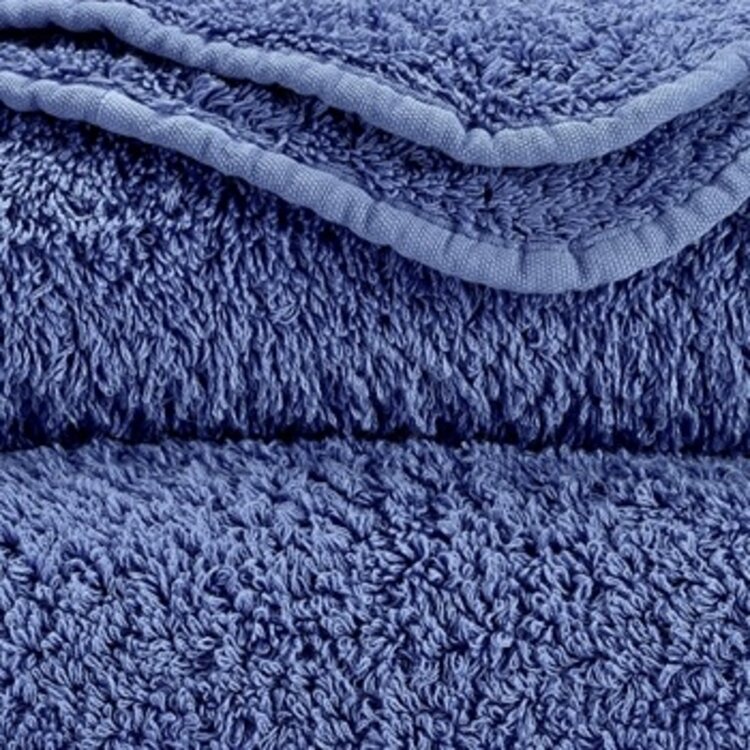 Abyss & Habidecor Abyss Habidecor Super Pile Handdoek Marina Blauw (304)
